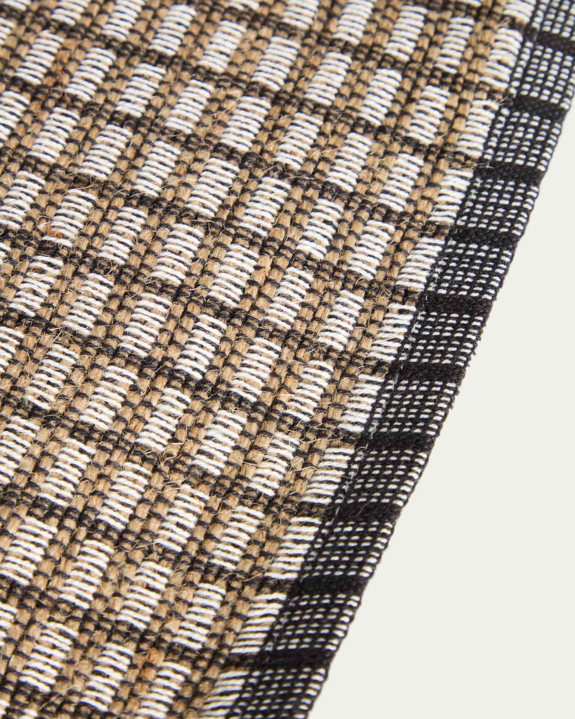 Berla set of 2 mustard cotton and jute placemats 35 x 50 cm