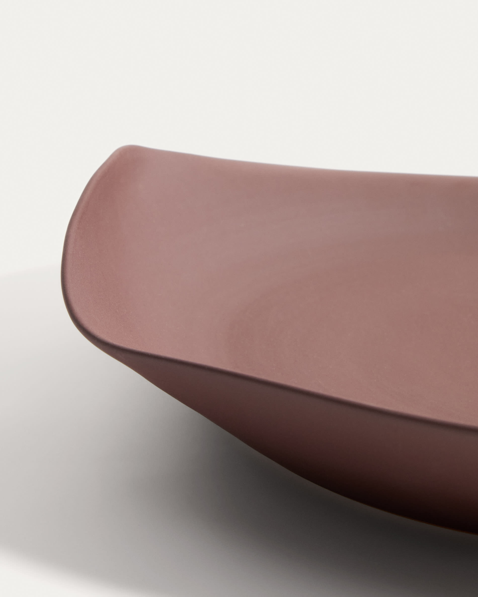Ebenor centrepiece in chocolate brown ceramic Ø40cm