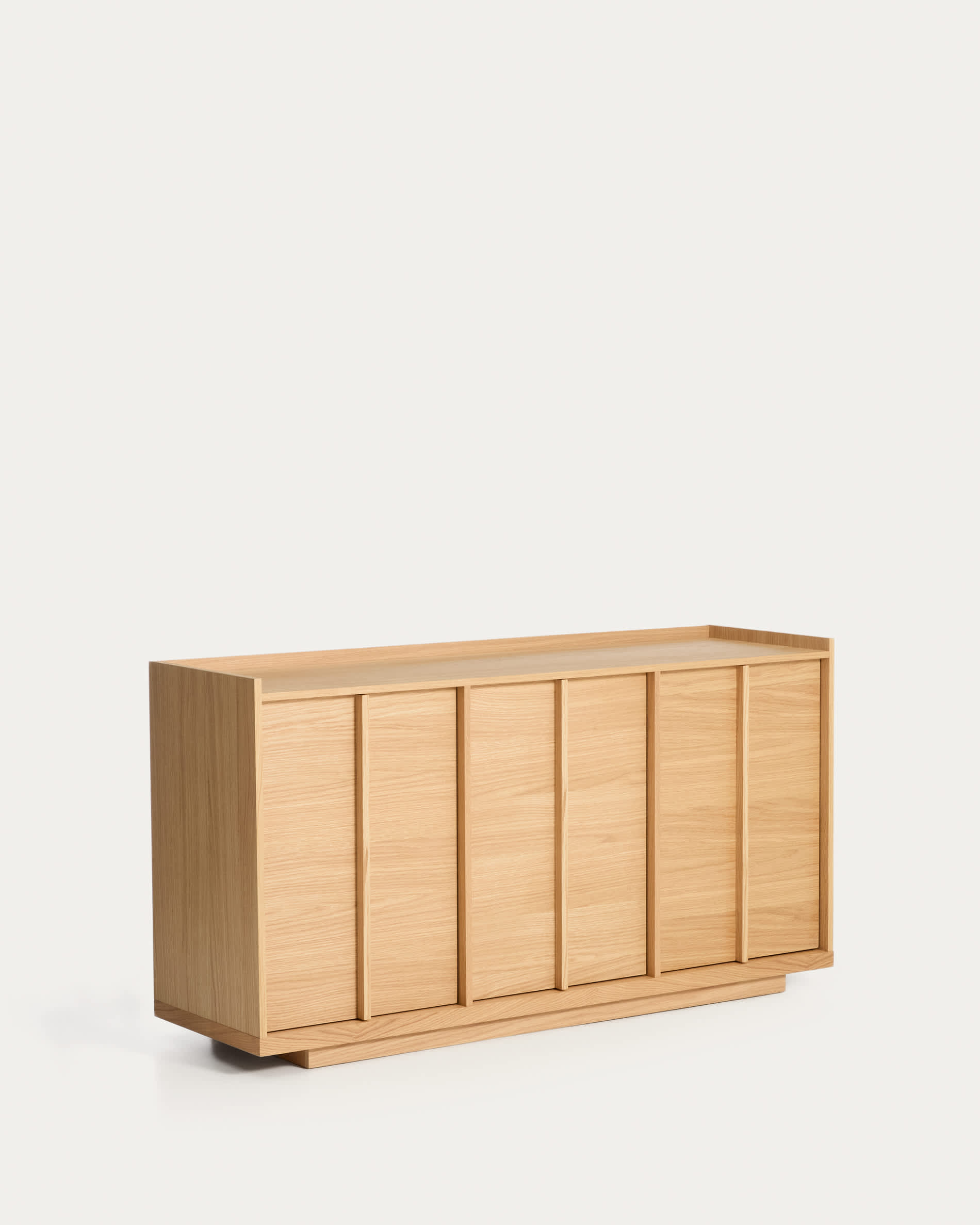 Onix sideboard with an oak veneer in a natural tone finish, 150 x 80 cm FSC Mix Credit