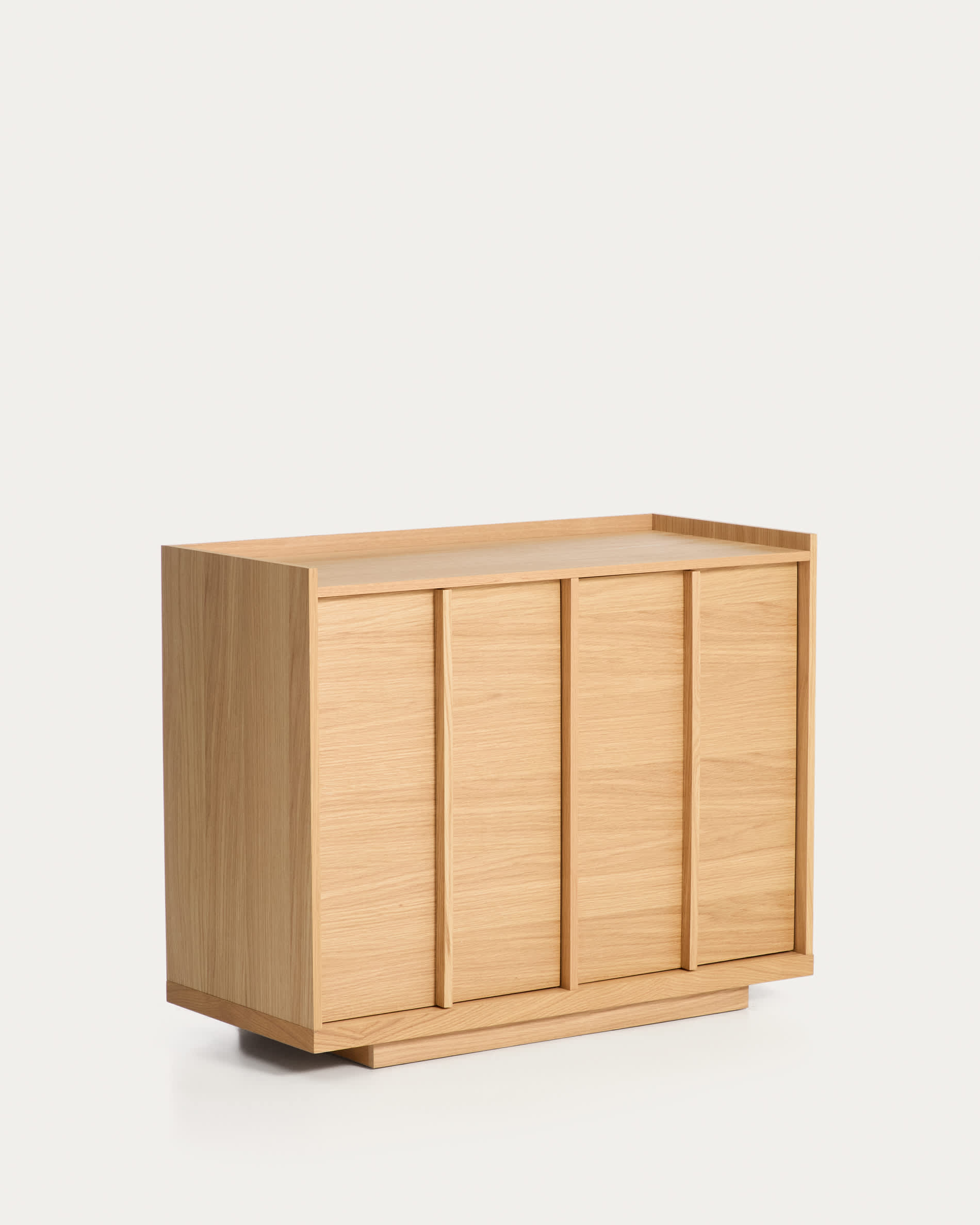 Onix sideboard with an oak veneer in a natural tone finish, 100 x 80 cm FSC Mix Credit
