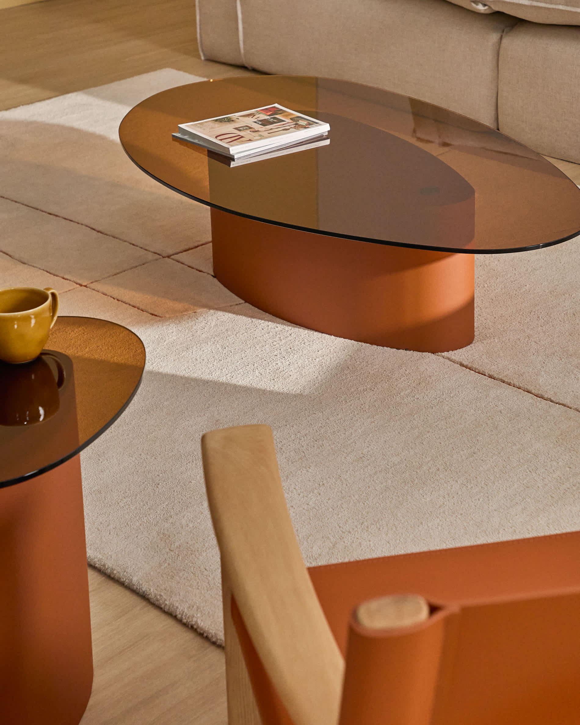Olir coffee table in tempered glass and brown steel 140 x 80 cm