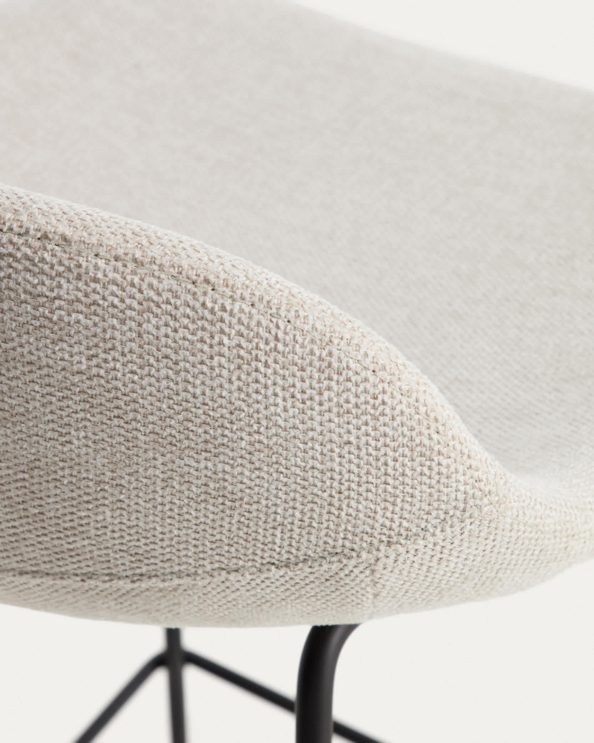 Zahara stool in beige chenille with steel legs with black finish 65cm FSC 100%