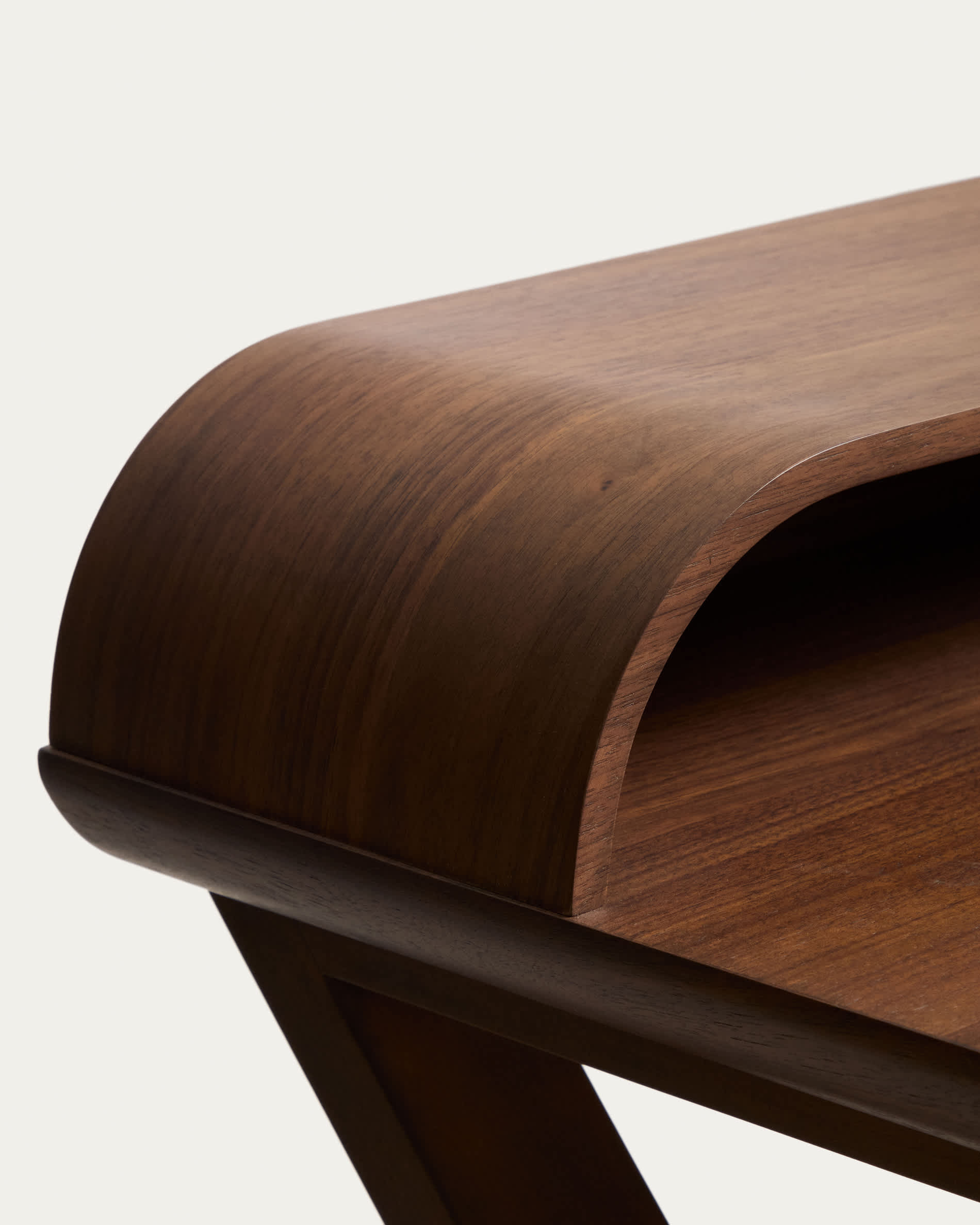 Dilare walnut veneer desk 120 x 85cm