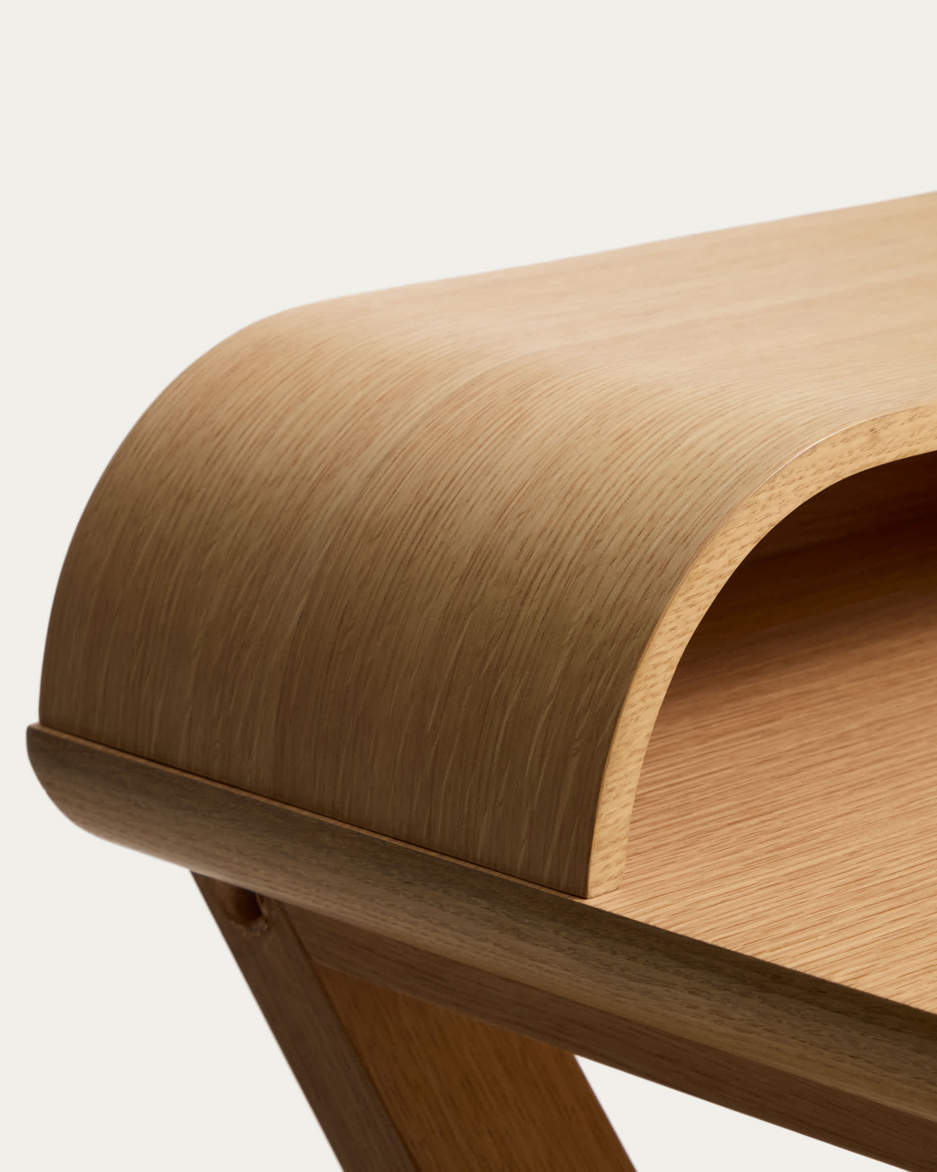 Dilare oak veneer desk 120 x 85cm
