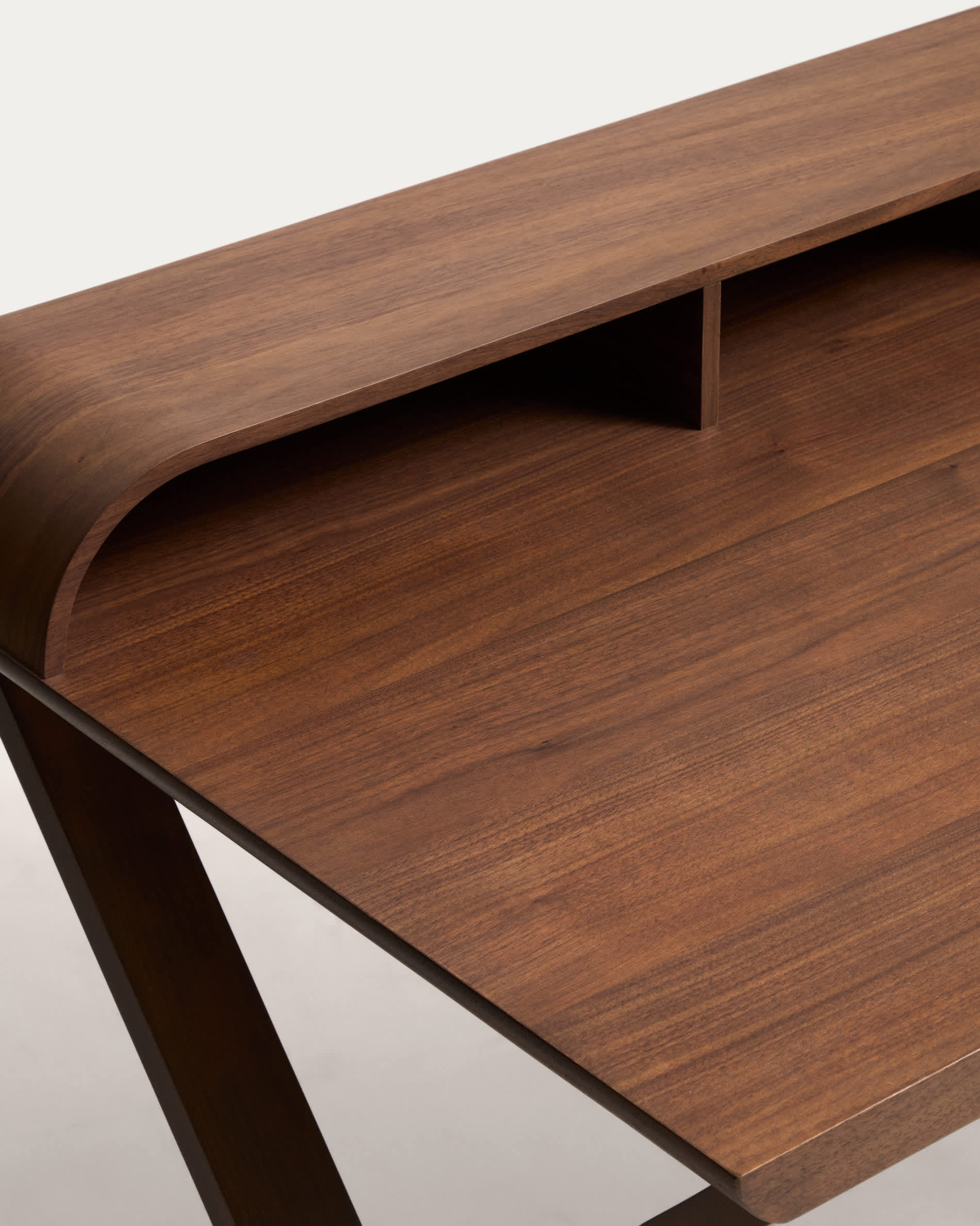 Dilare walnut veneer desk 120 x 85cm