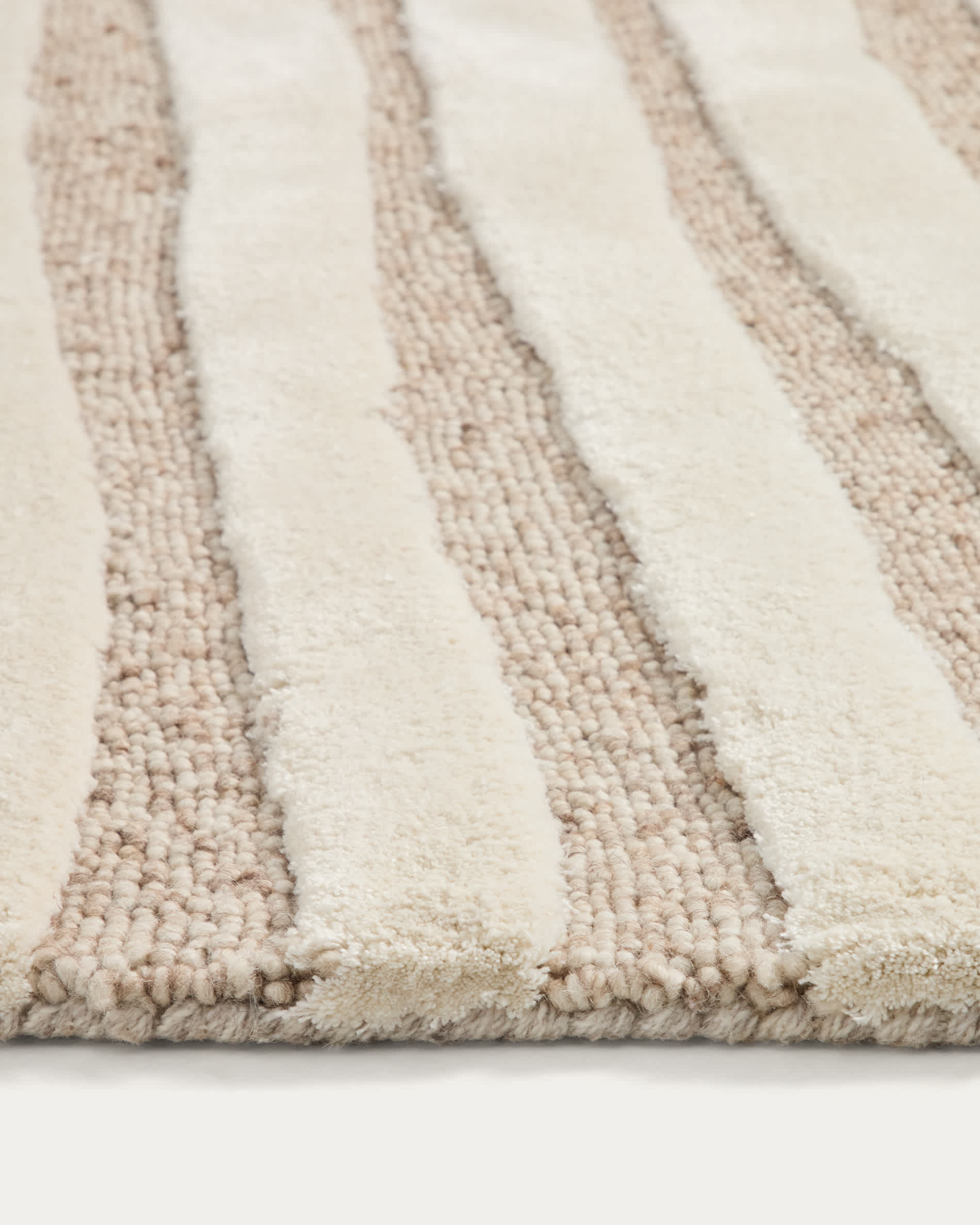 Colire beige wool and viscose rug 160 x 230 cm