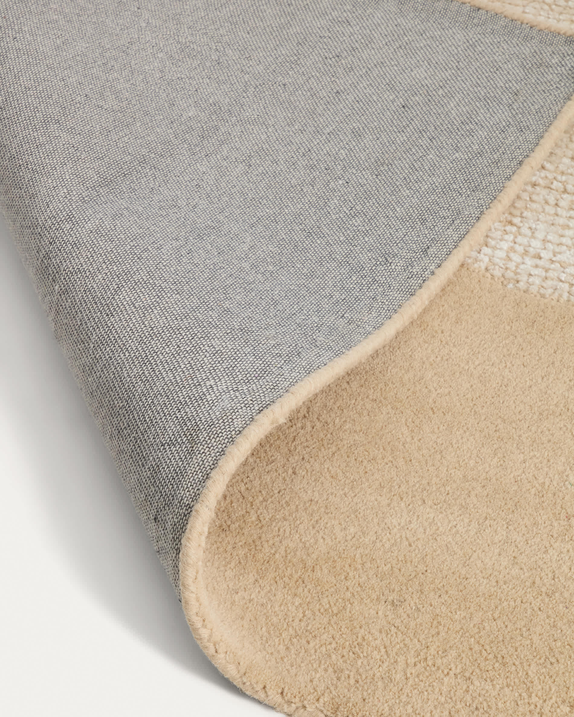 Ivena beige wool rug 200 x 300 cm