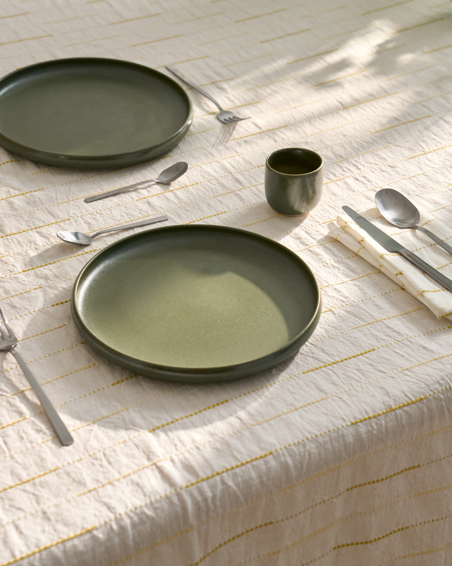 Anila yellow cotton jacquard tablecloth 170 x 170cm