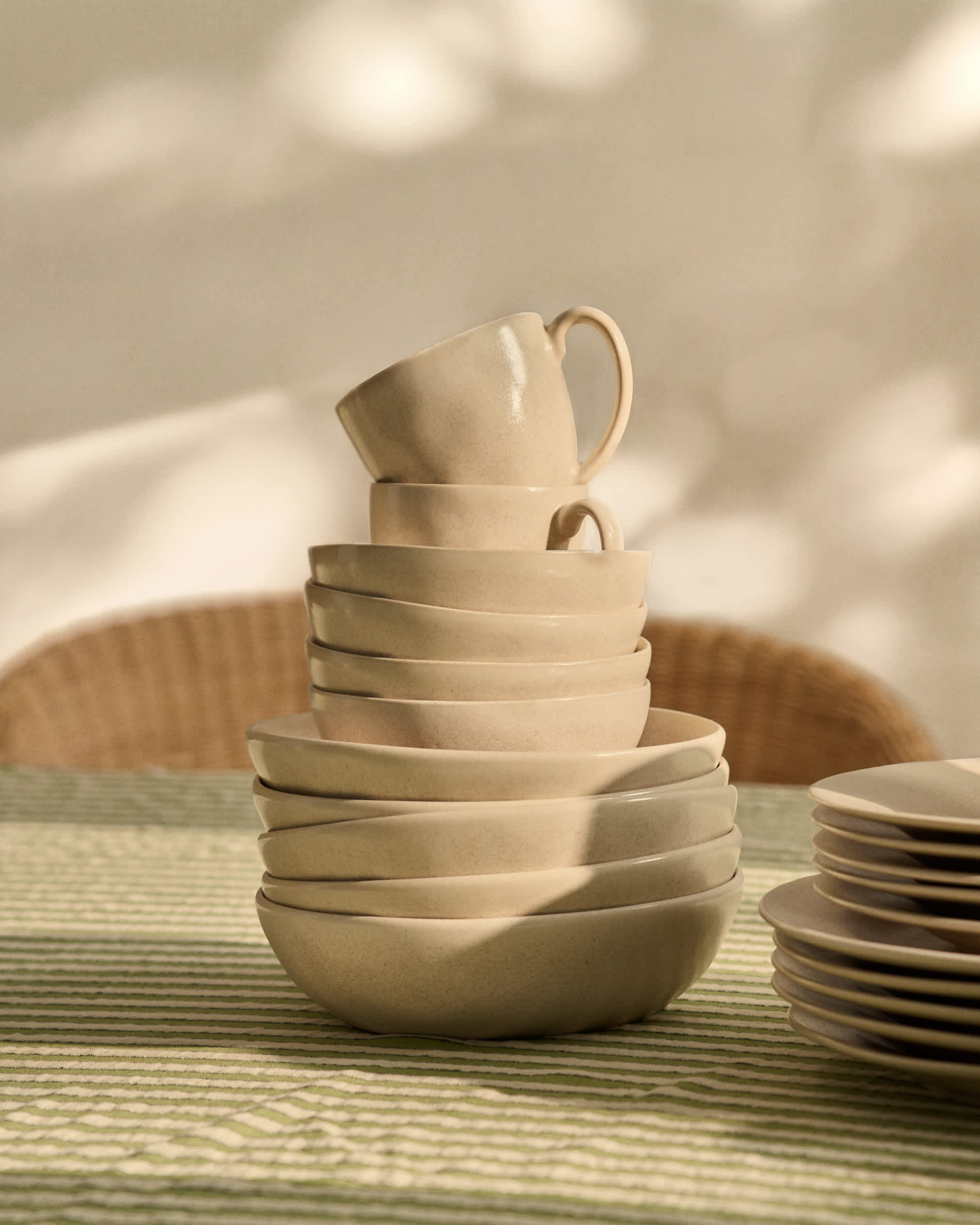 Sermin beige ceramic bowl