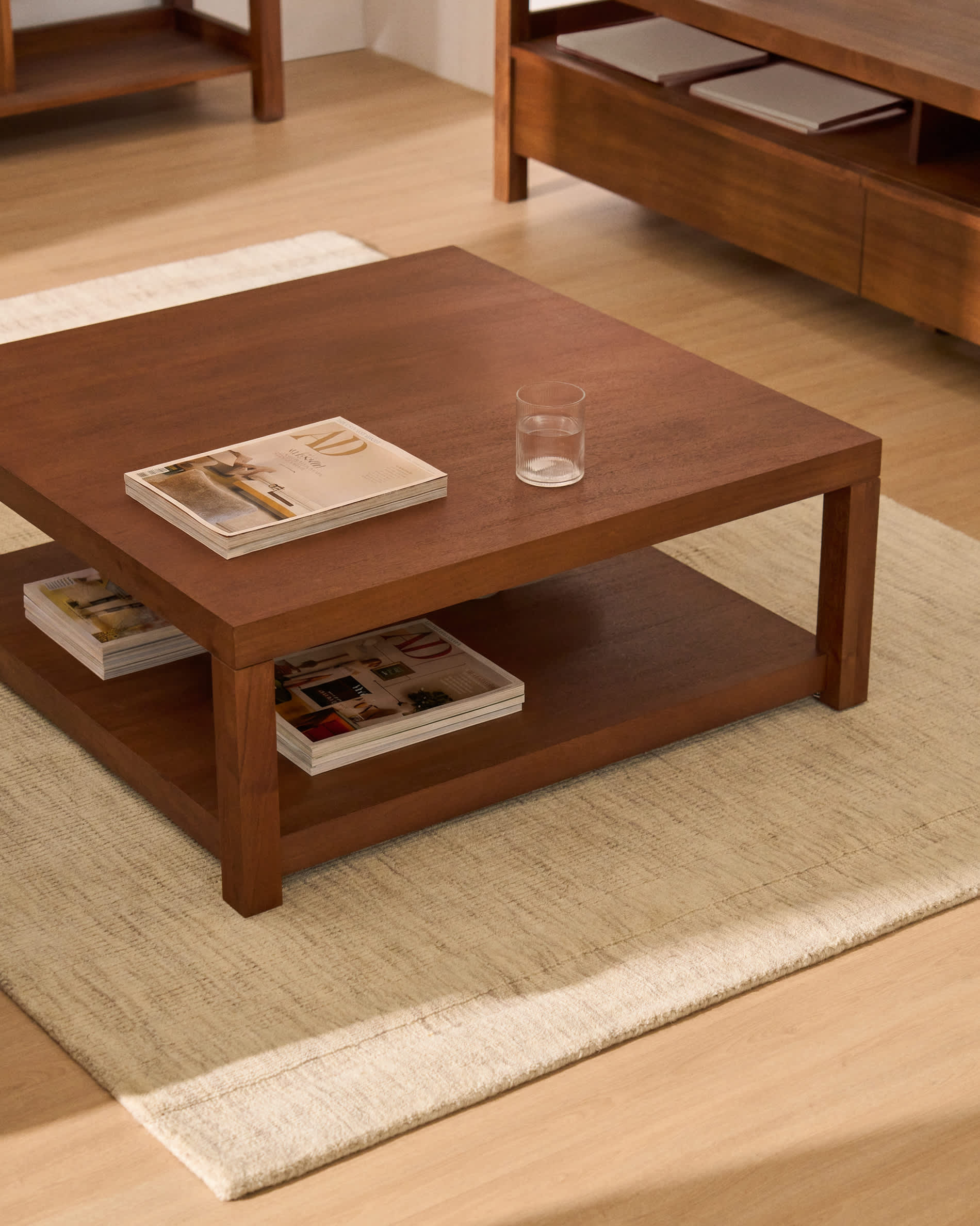 Norani side table in solid acacia wood and acacia veneer 90 x 90 cm