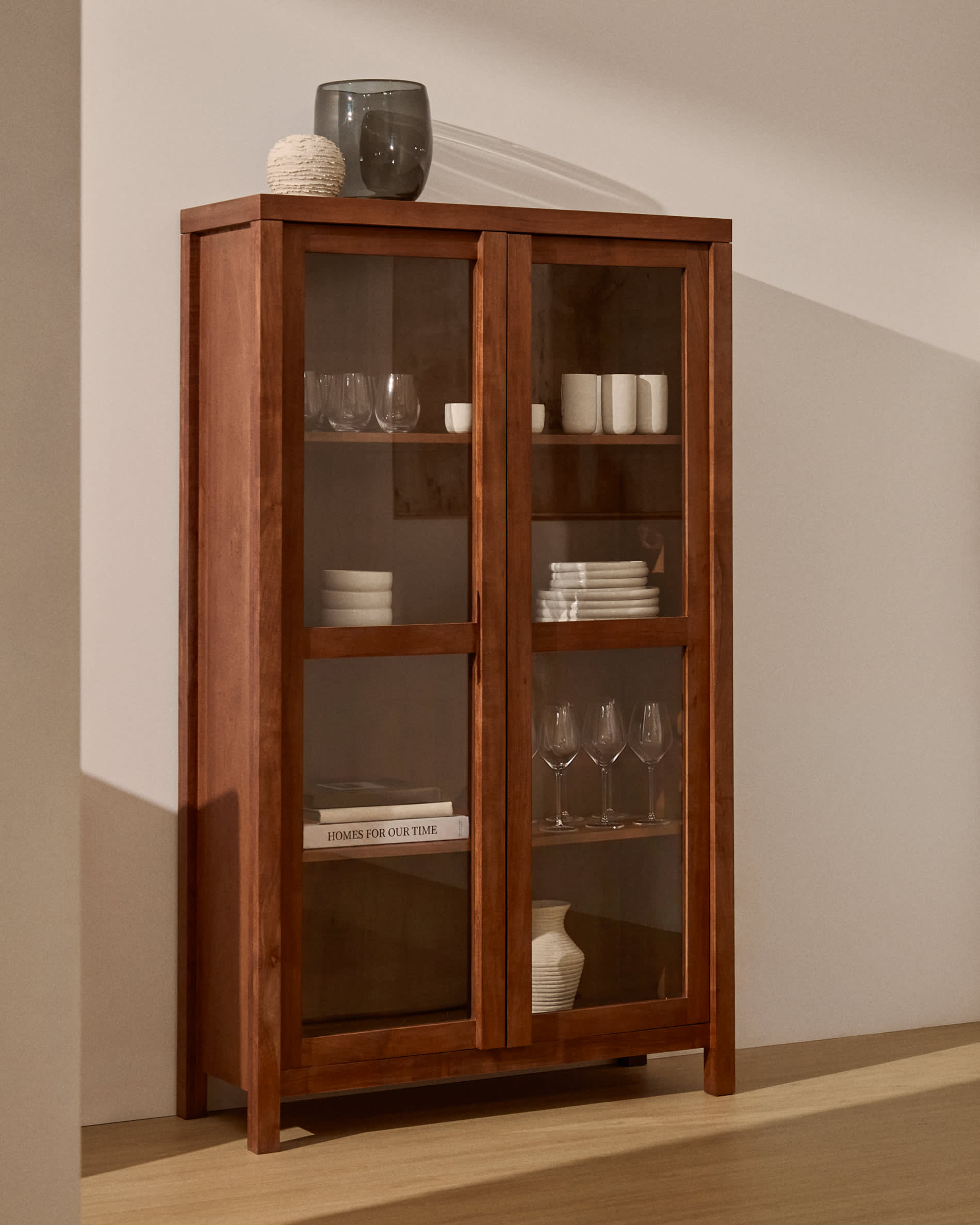 Norani display cabinet in solid acacia wood and acacia veneer 110 x 185 cm