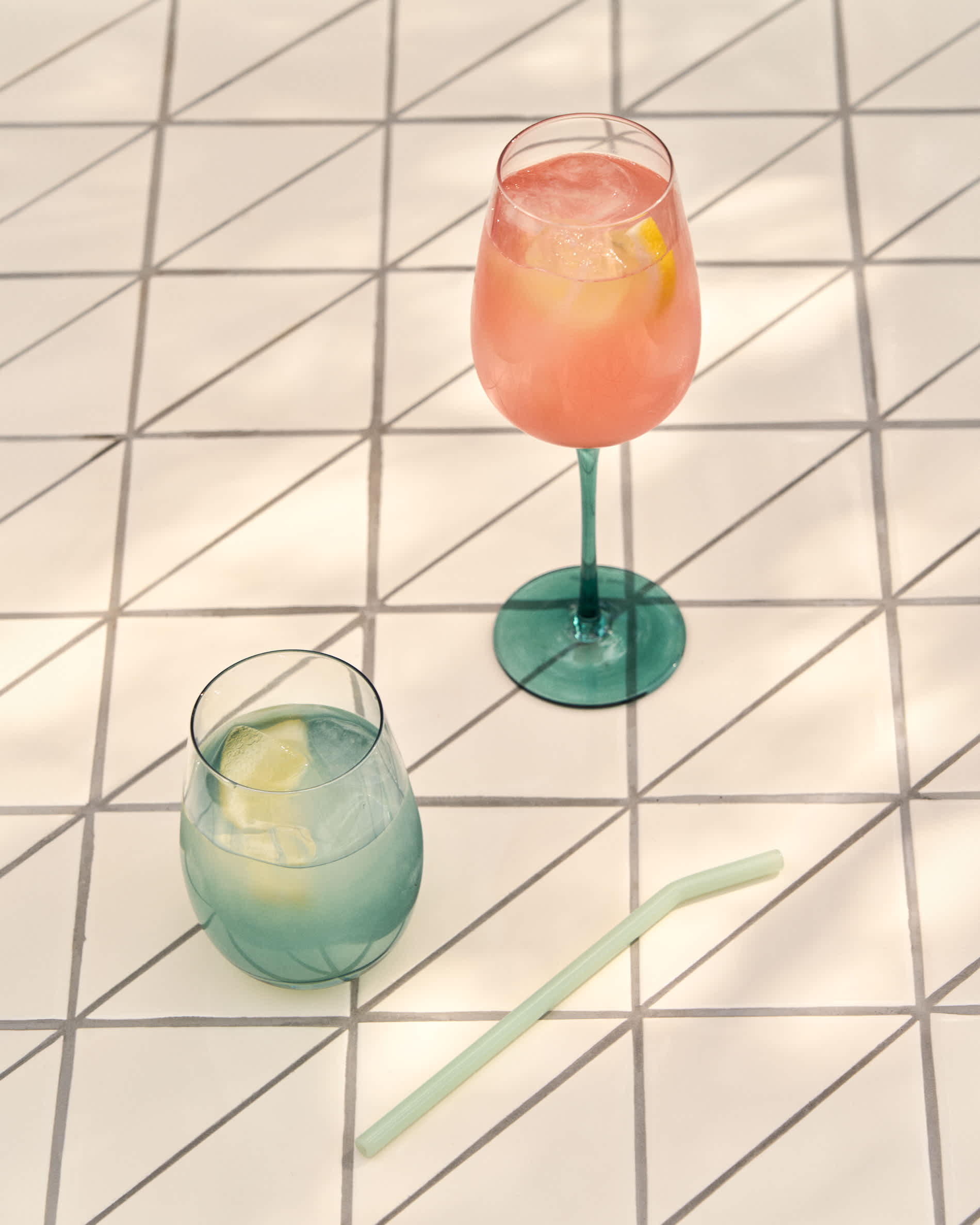 Irides blue glass cup, 42 cl
