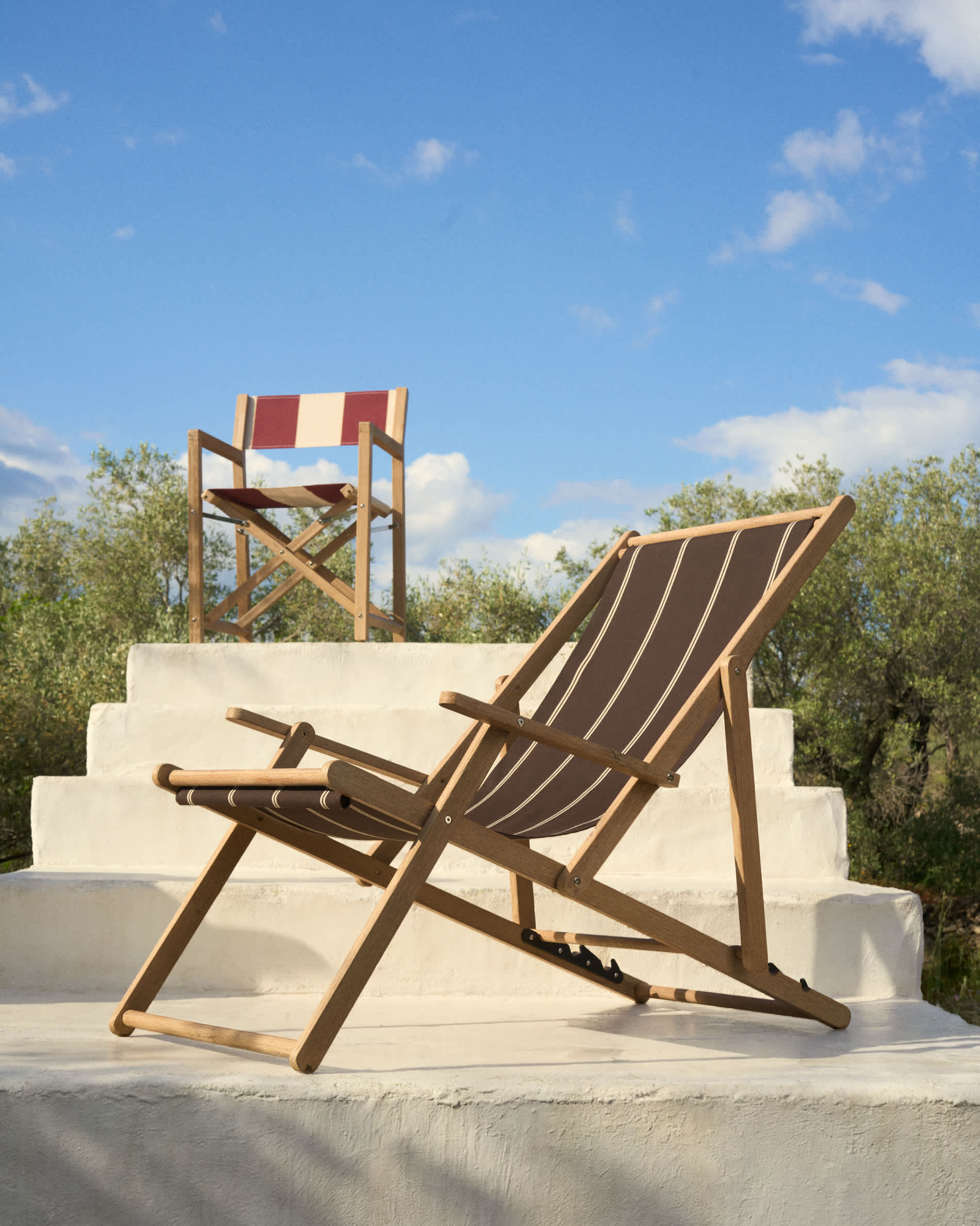 Vilara brown and beige striped outdoor folding deck chair made of FSC 100% solid acacia wood