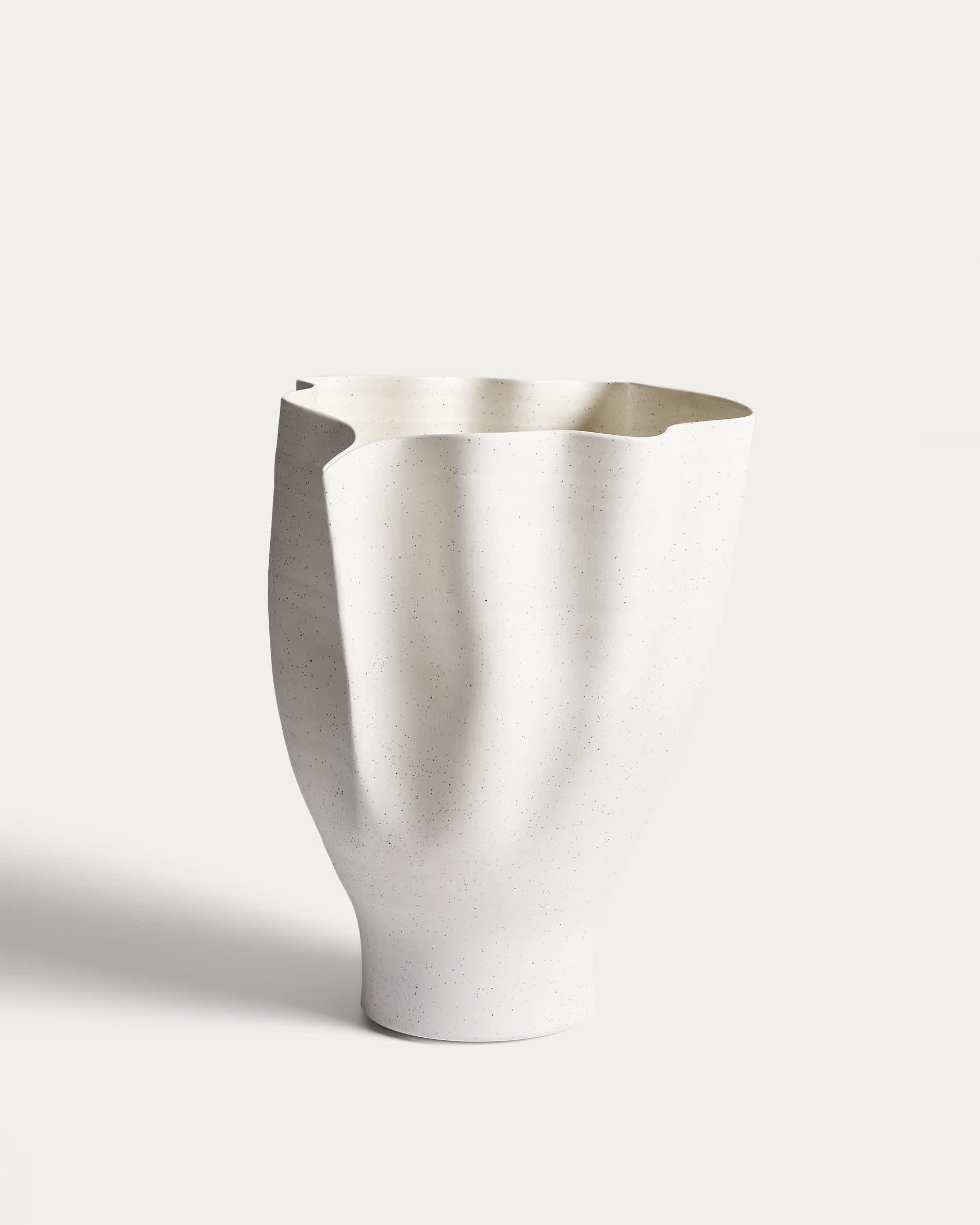 Nilea vase in ecru ceramic 34cm