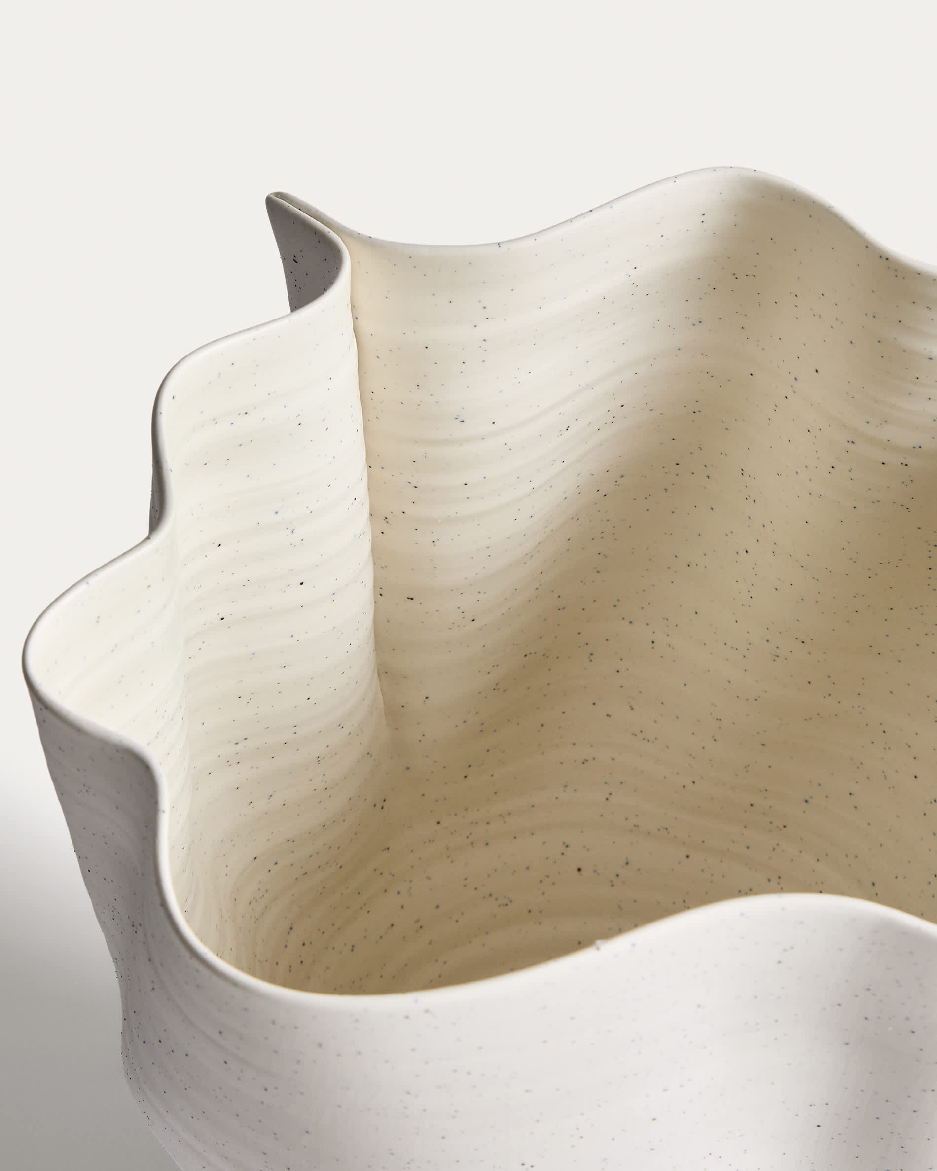 Nilea vase in ecru ceramic 34cm