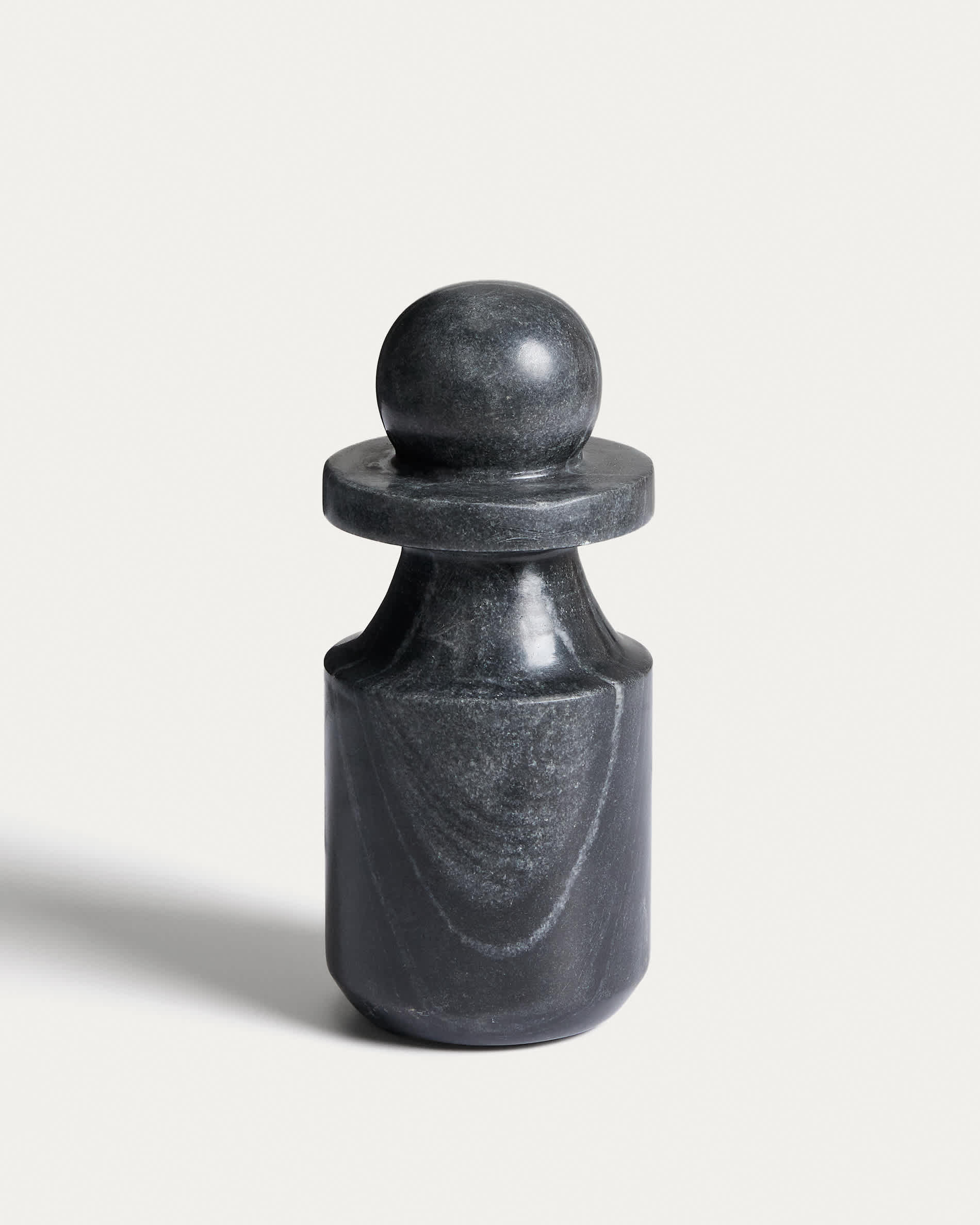 Elvora grey marble sculpture 23 cm