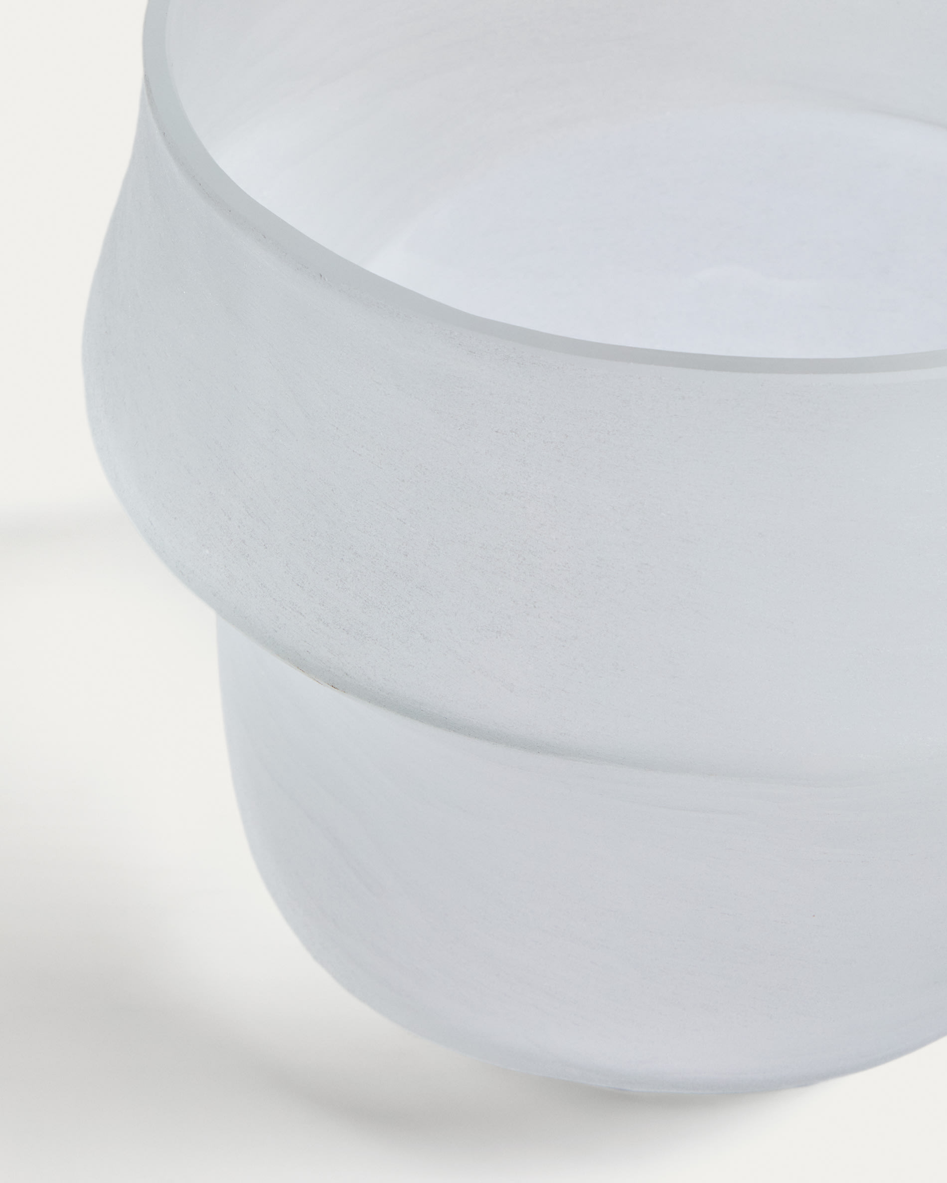 Neluo vase in opaque white glass 31.5cm