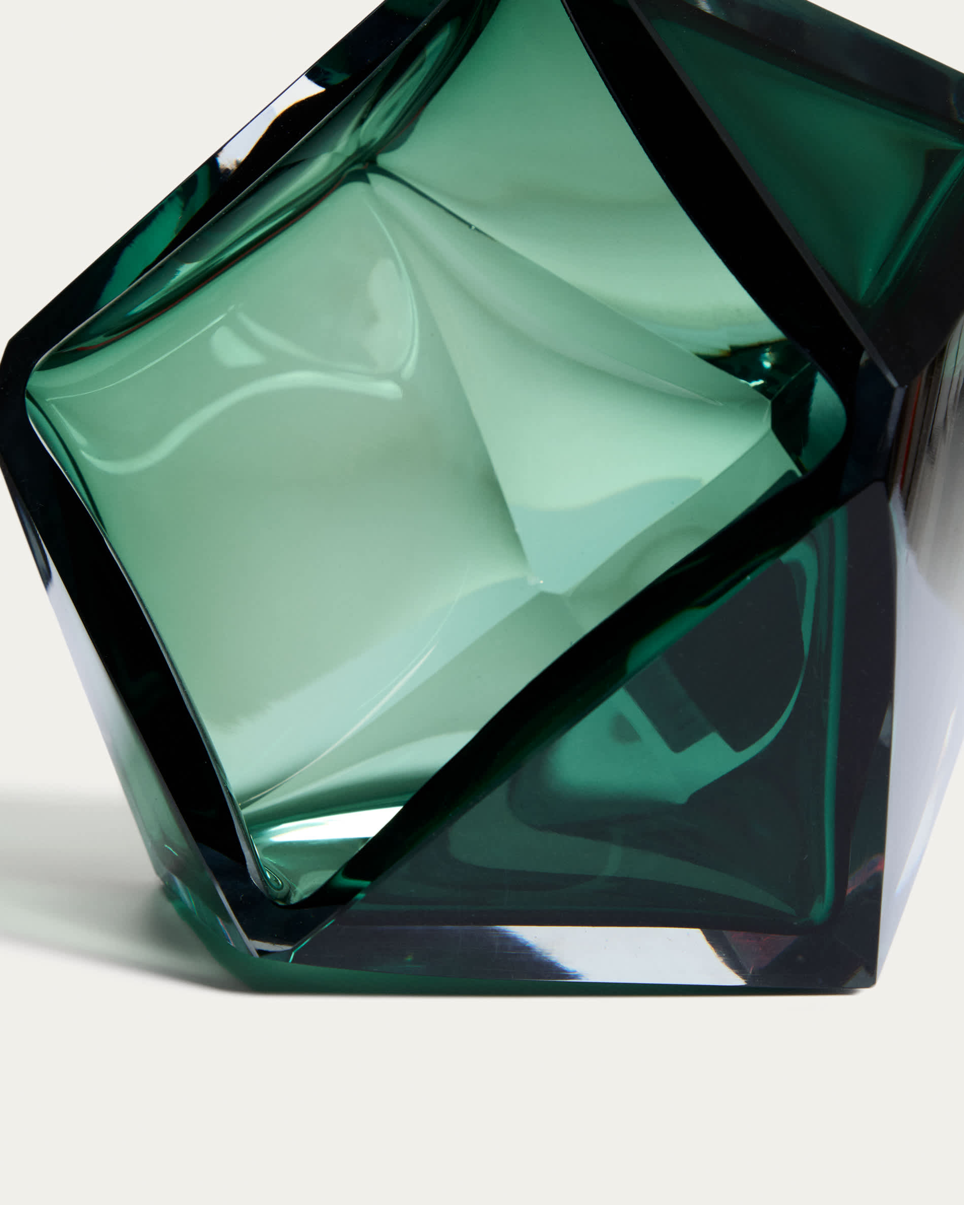 Uconi emerald green glass centrepiece 14cm
