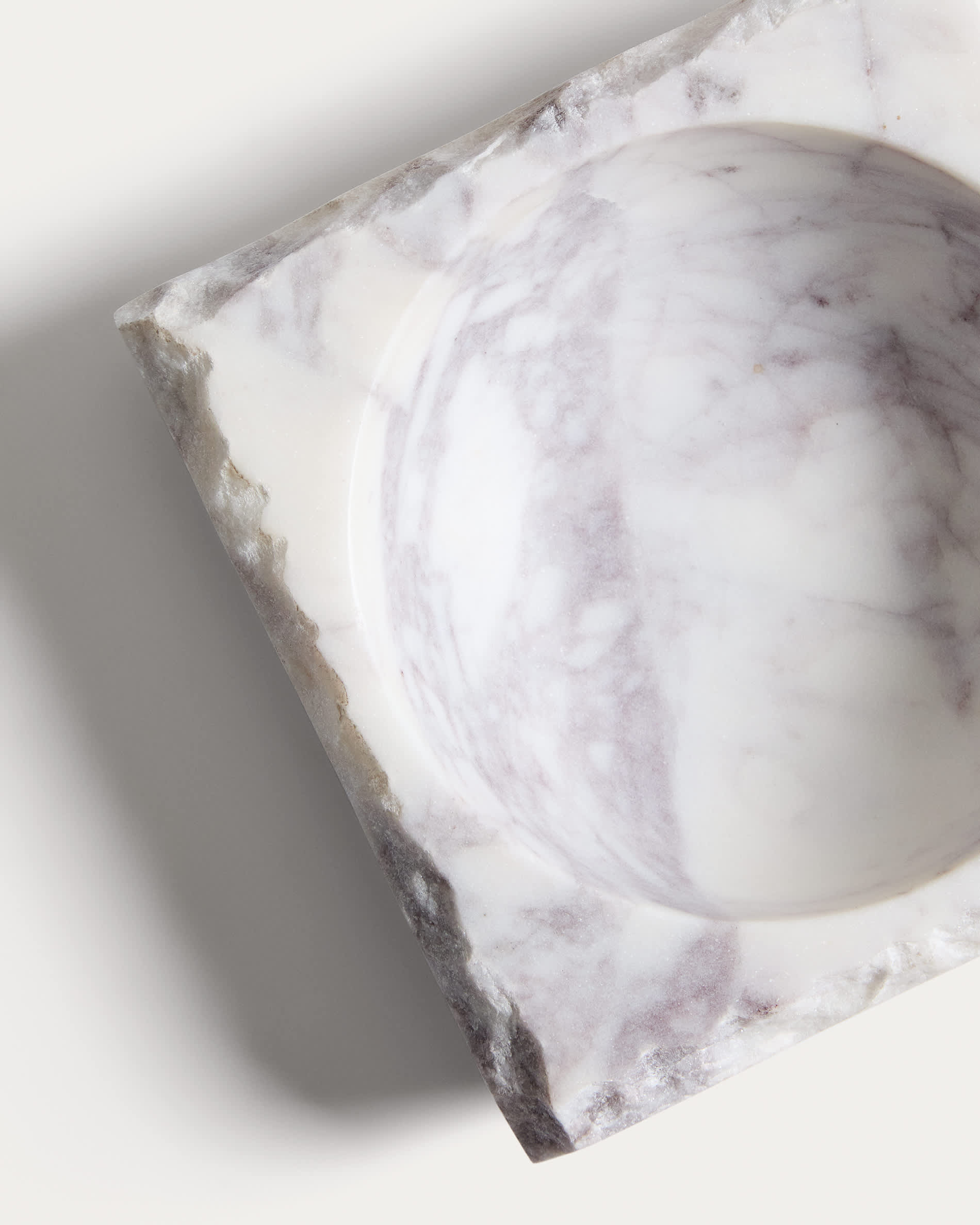 Vemi decorative white marble tray with raw finish 15 x 15 cm