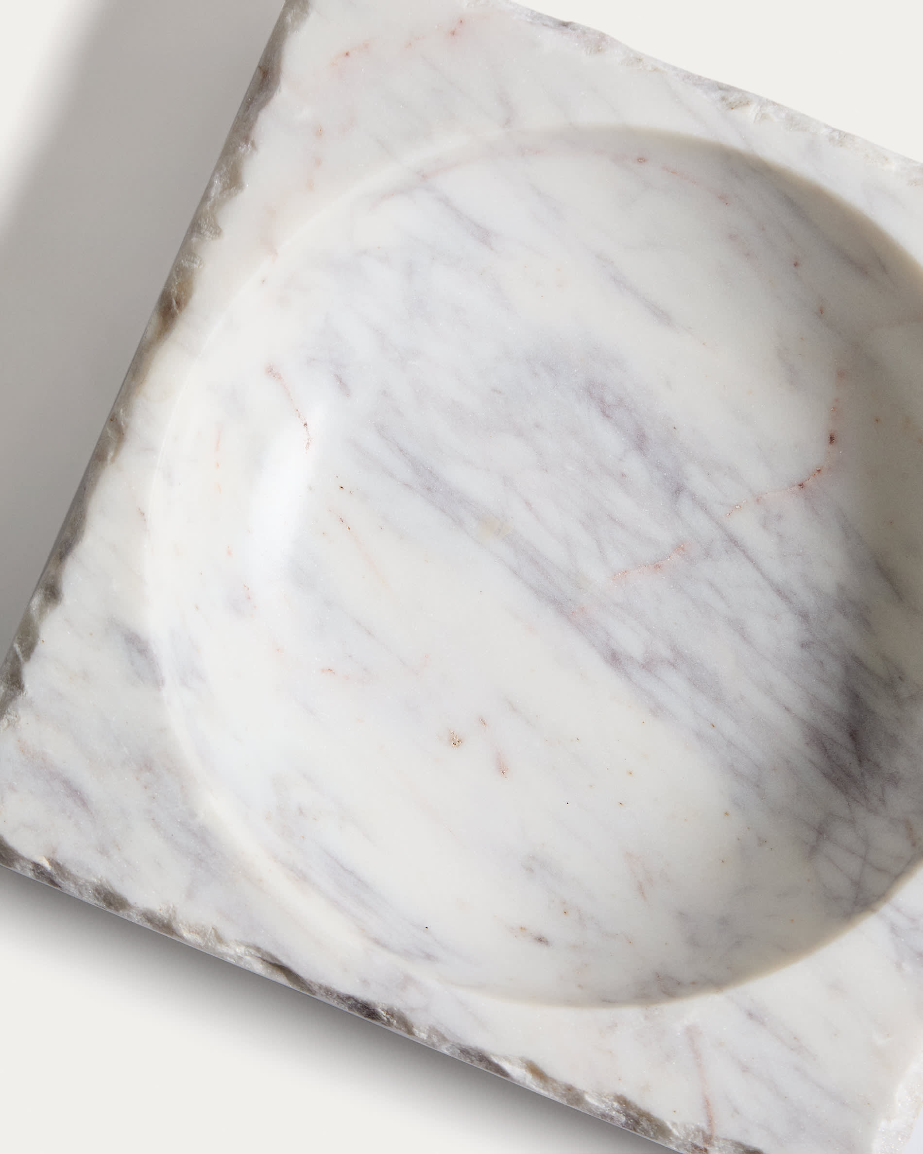 Vemi decorative white marble tray with raw finish 20 x 20 cm