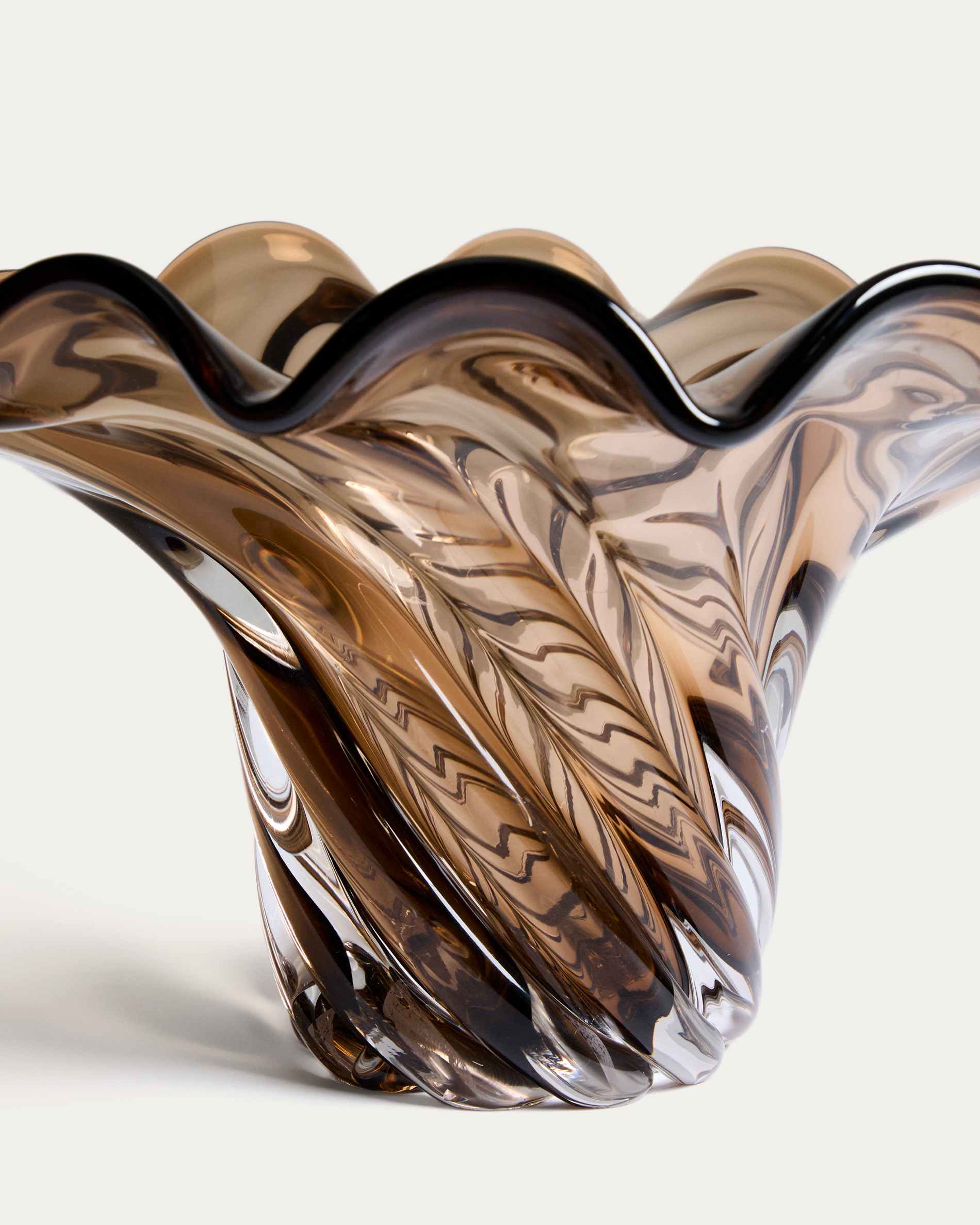Lurea centrepiece in dark brown glass 57 x 37 cm