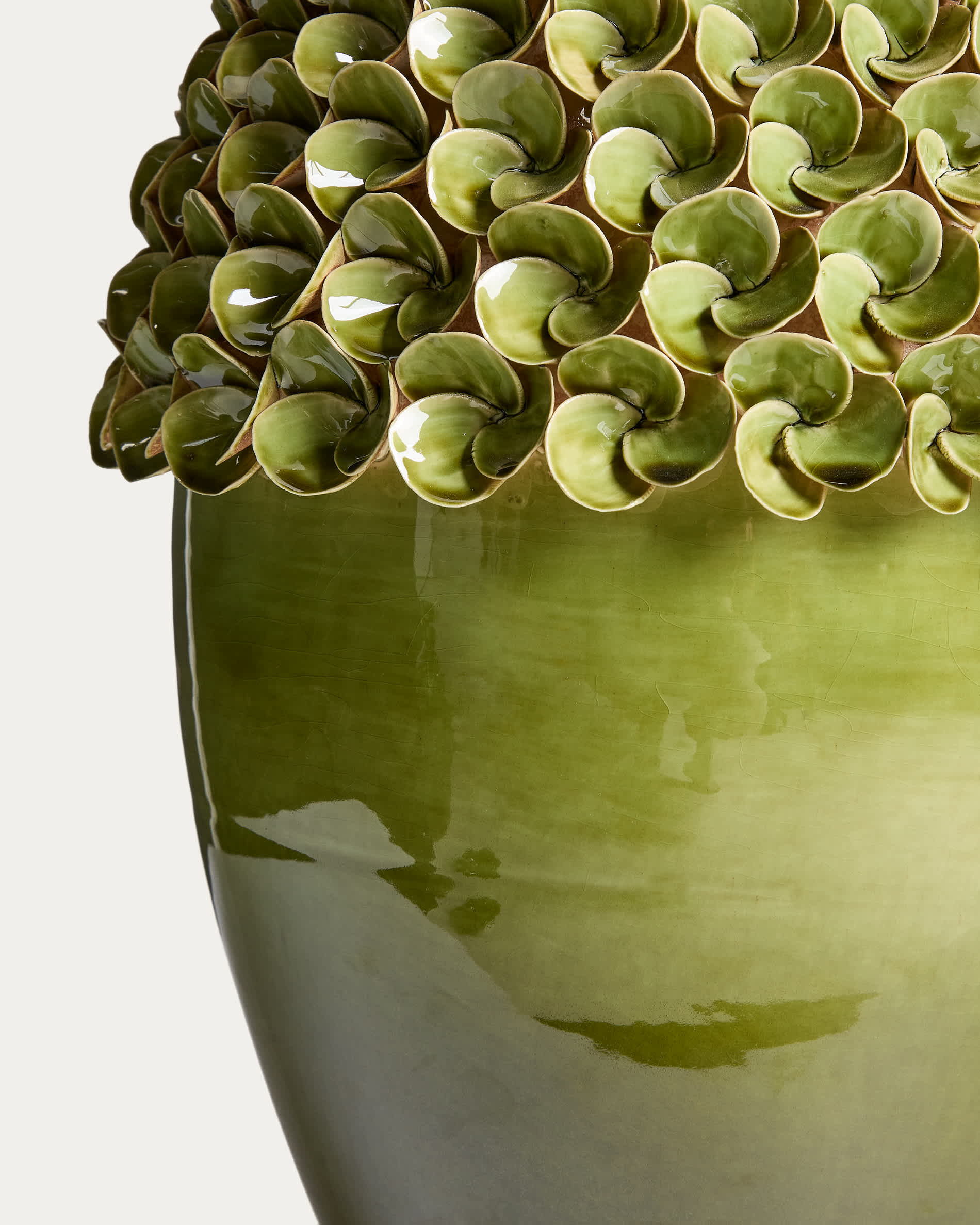 Ederia vase in light green ceramic 39cm
