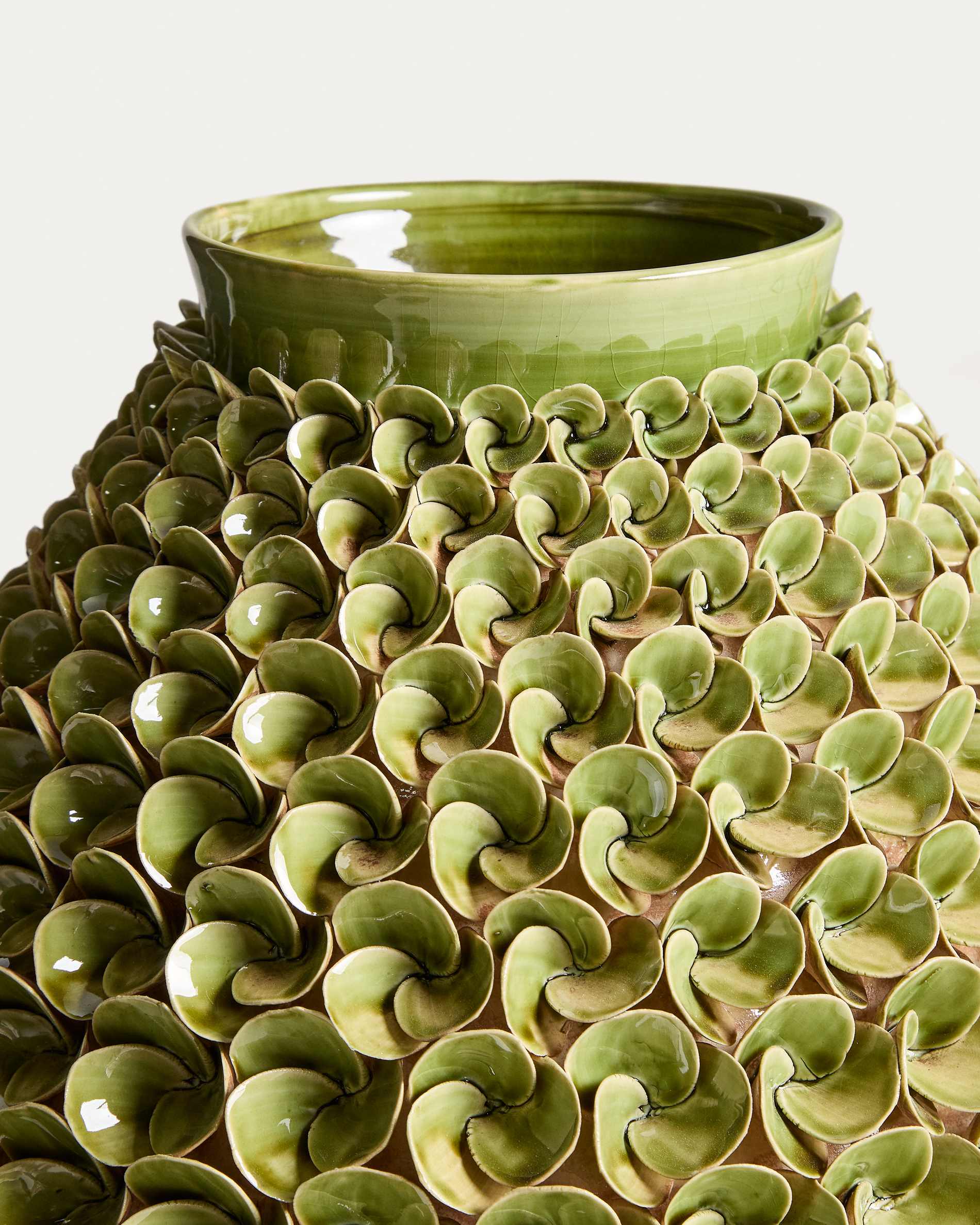 Ederia vase in light green ceramic 39cm