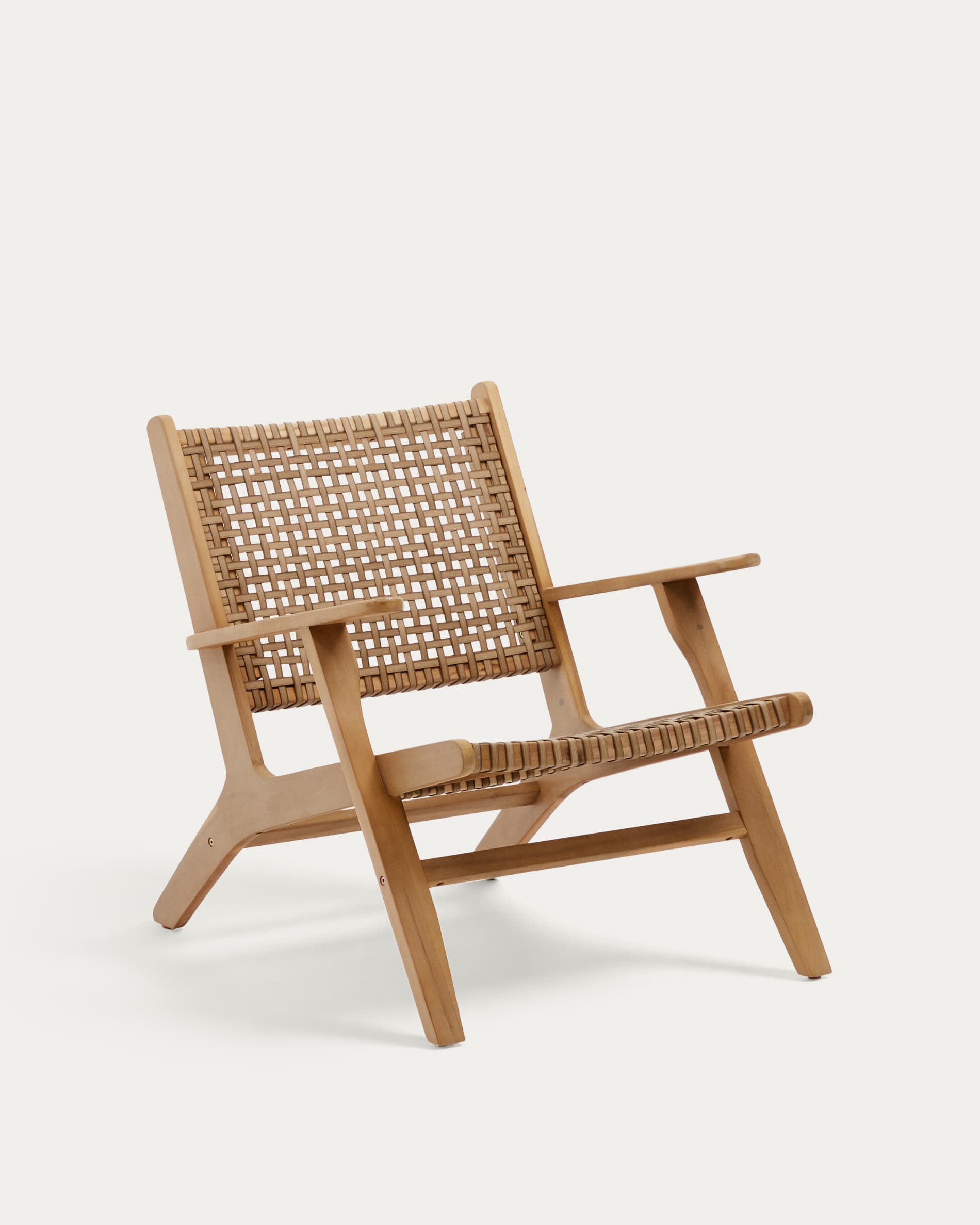 Kave Home - Sillón Grignoon de madera maciza de acacia y mimbre trenzado FSC 100%