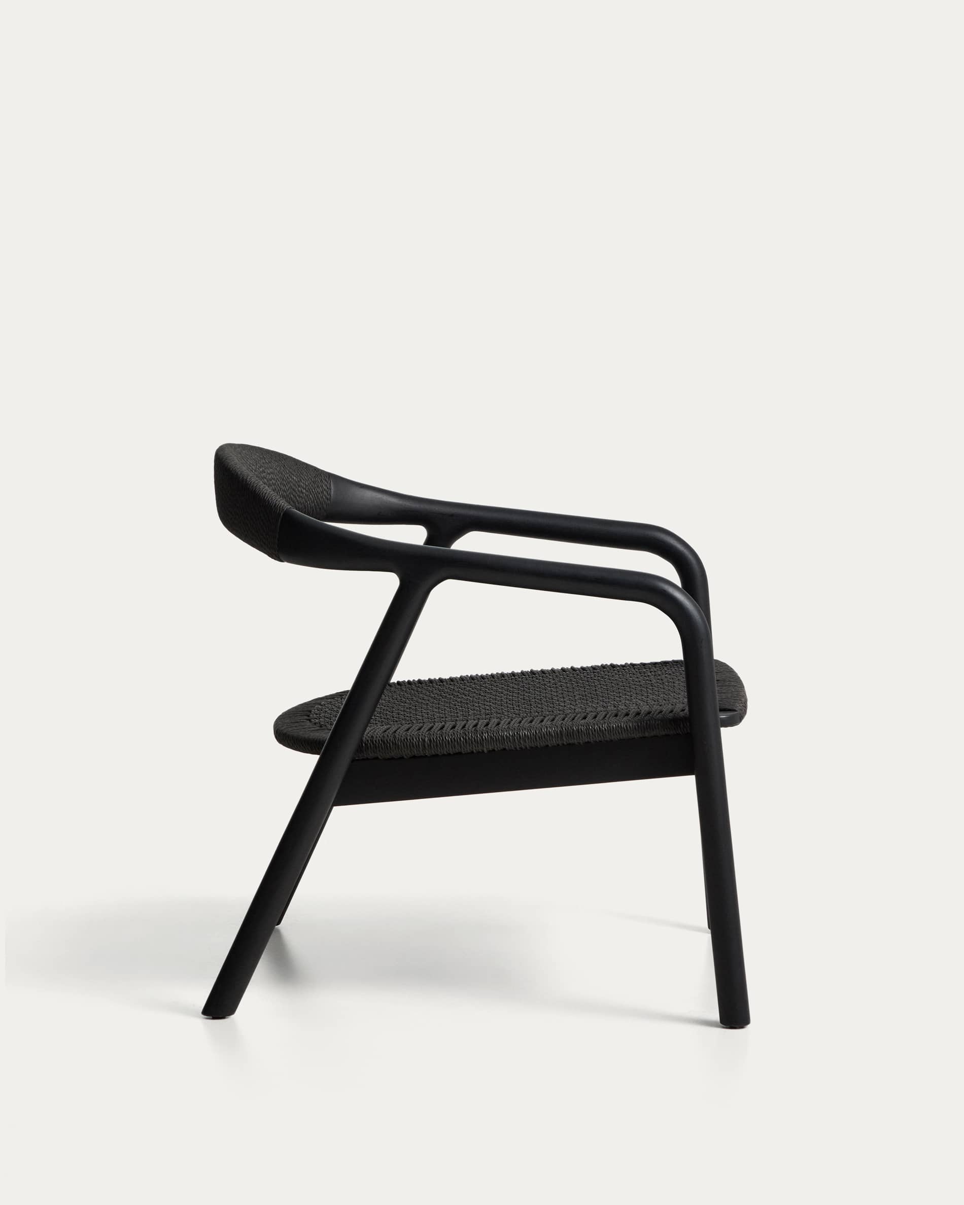 Derile armchair in solid oak wood with black finish and black paper rope FSC Mix Credit.