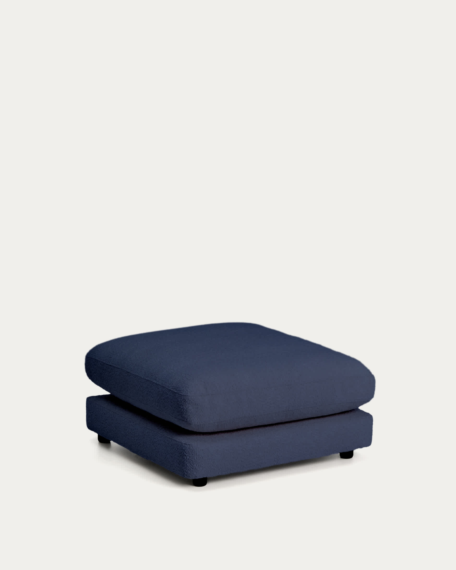Gala blue fire-retardant bouclé footrest FSC Mix Credit 90 x 90cm