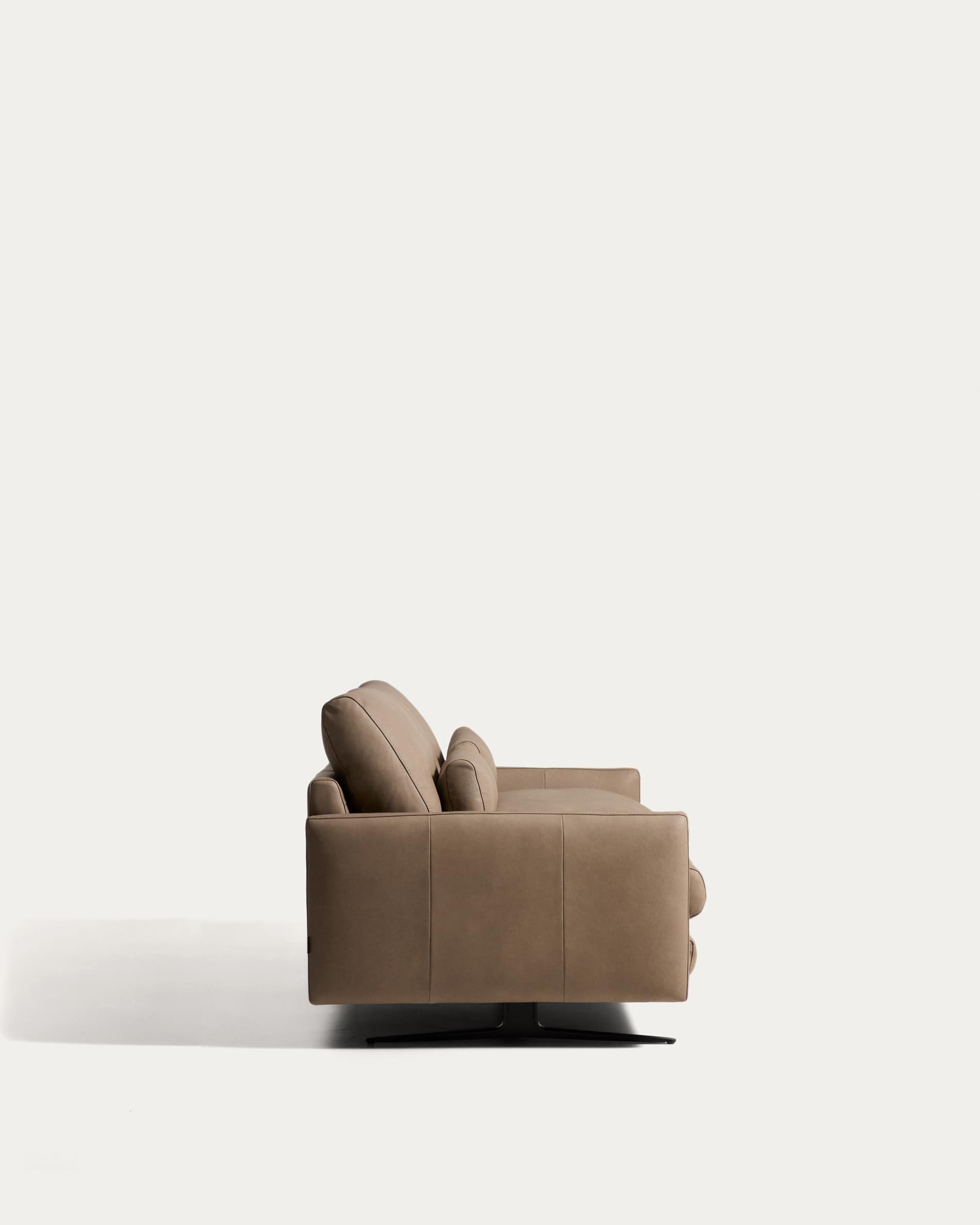 Veliro brown leather 3-seater sofa with steel legs in black finish 240cm FSC Mix Credit