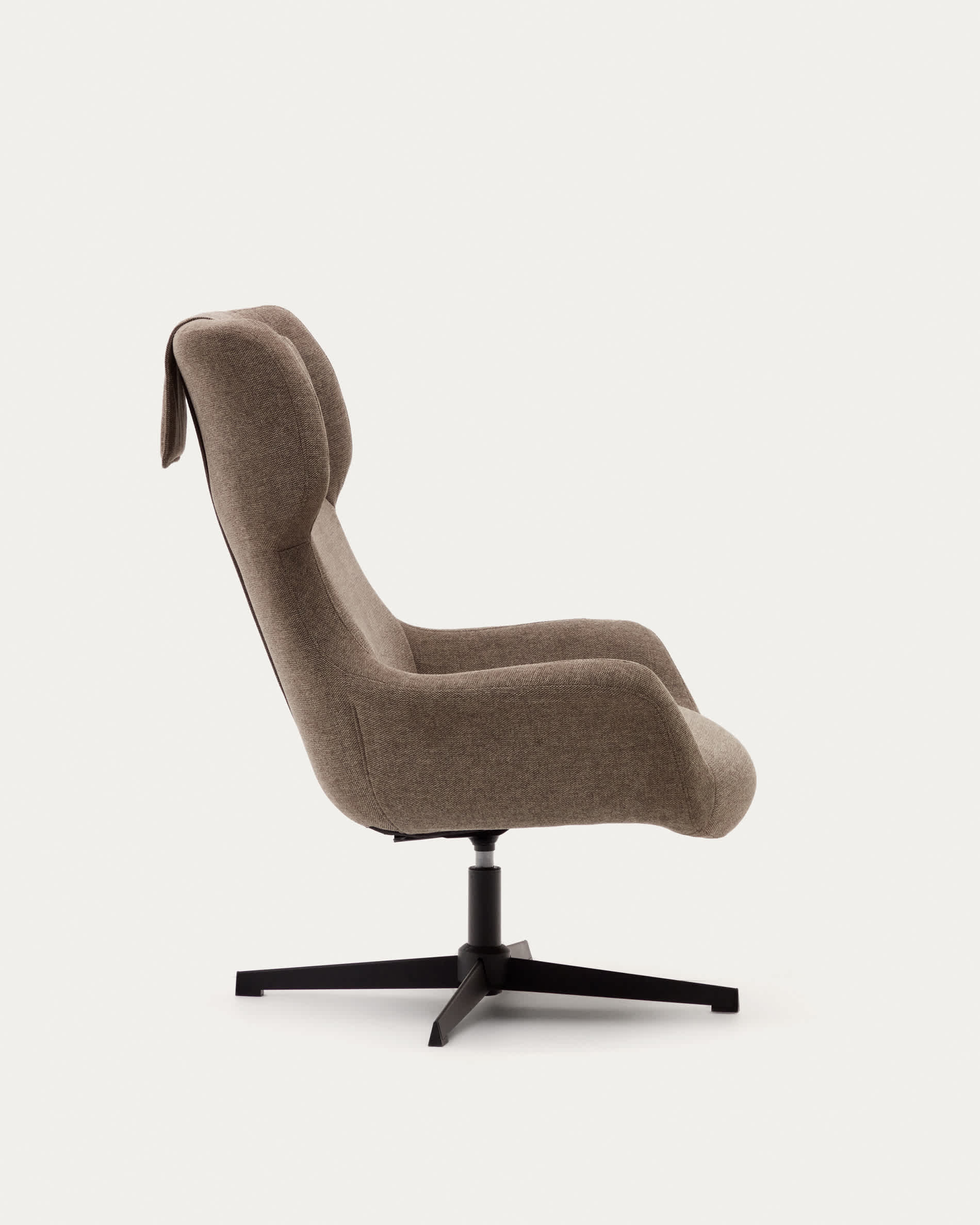 Zalina swivel armchair in light brown chenille and steel with black finish FSC 100%