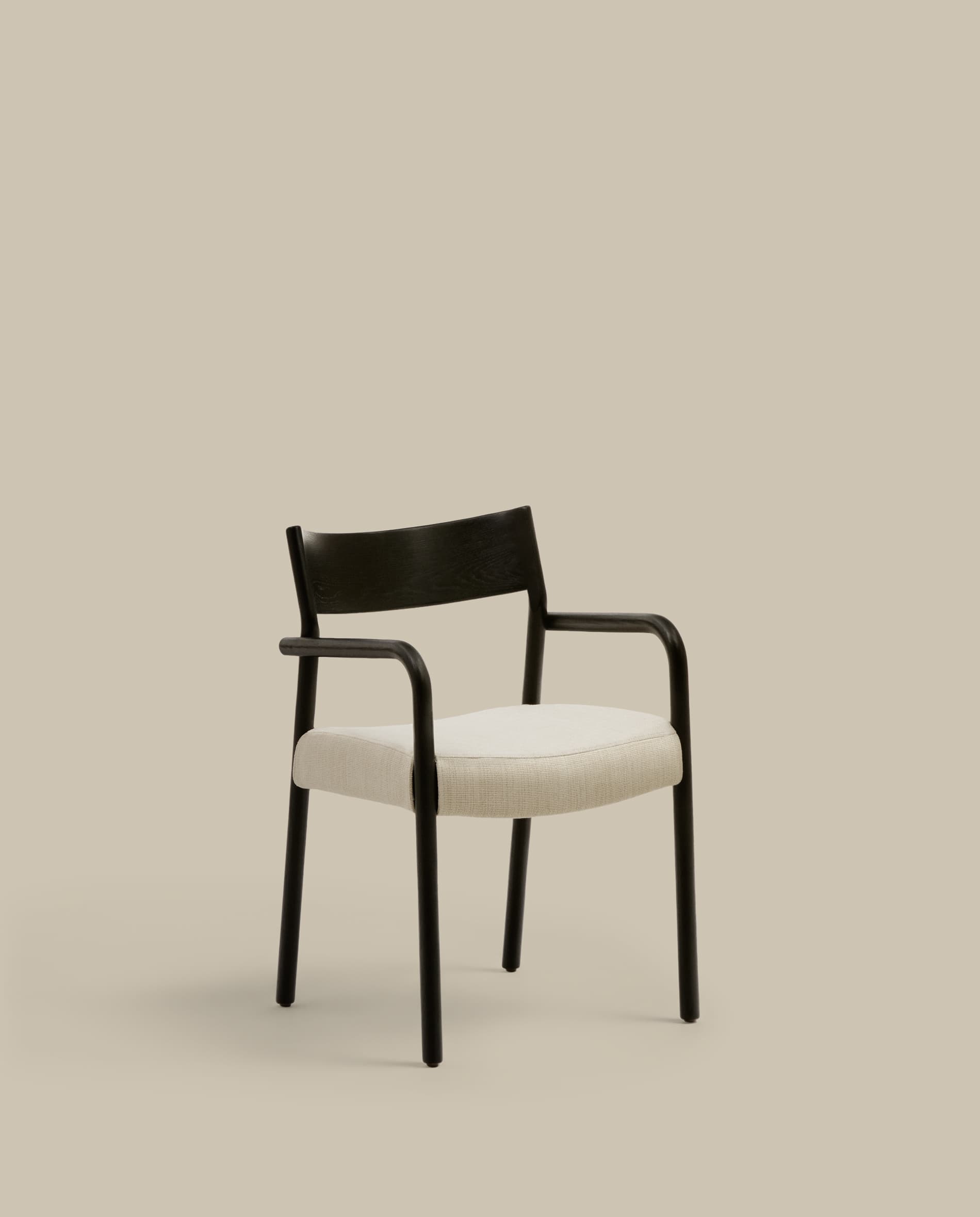 Falconera chair with a removable cover in solid oak wood with black finish FSC Mix Credit