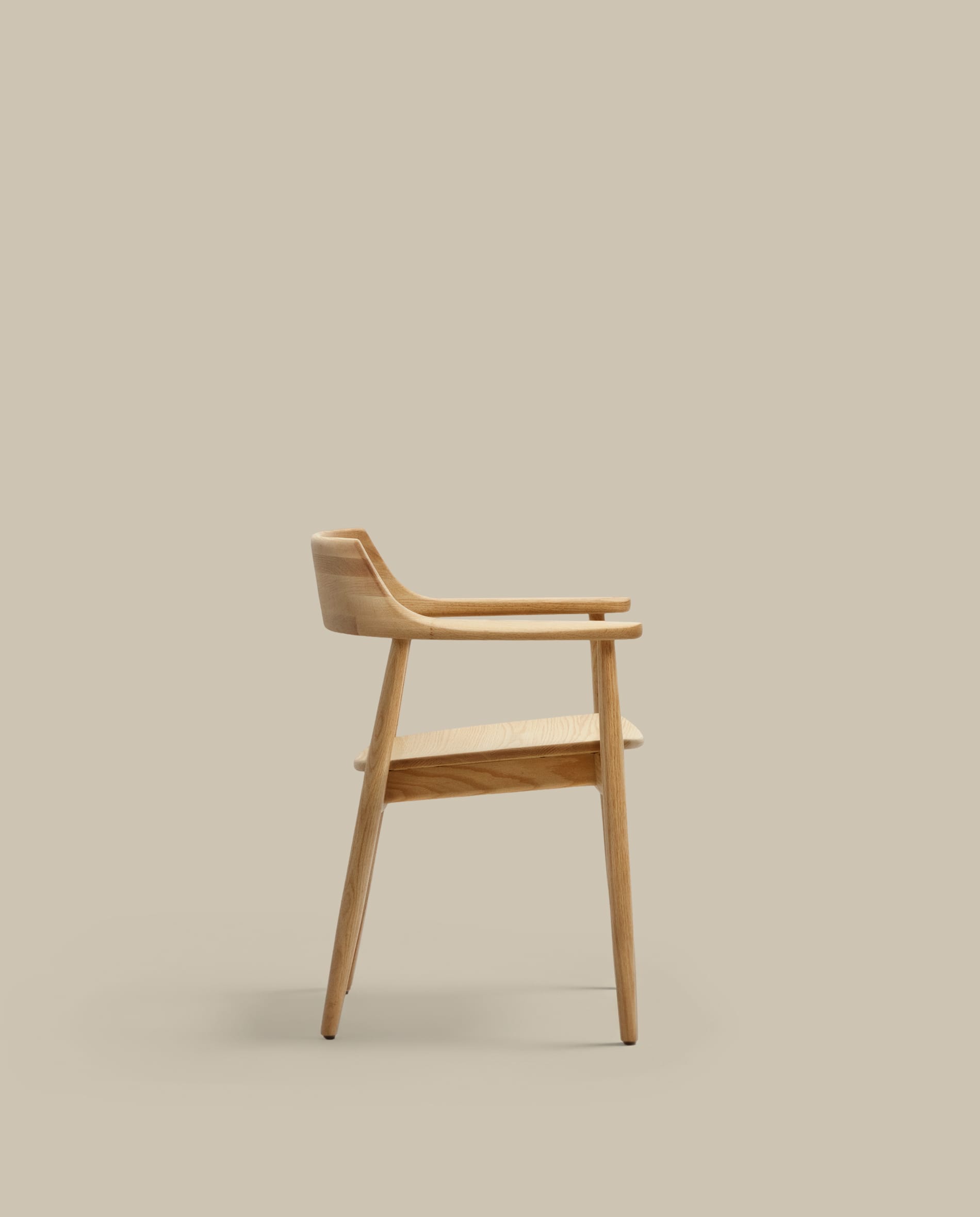 Fondes chair in solid oak wood with natural finish FSC Mix Credit