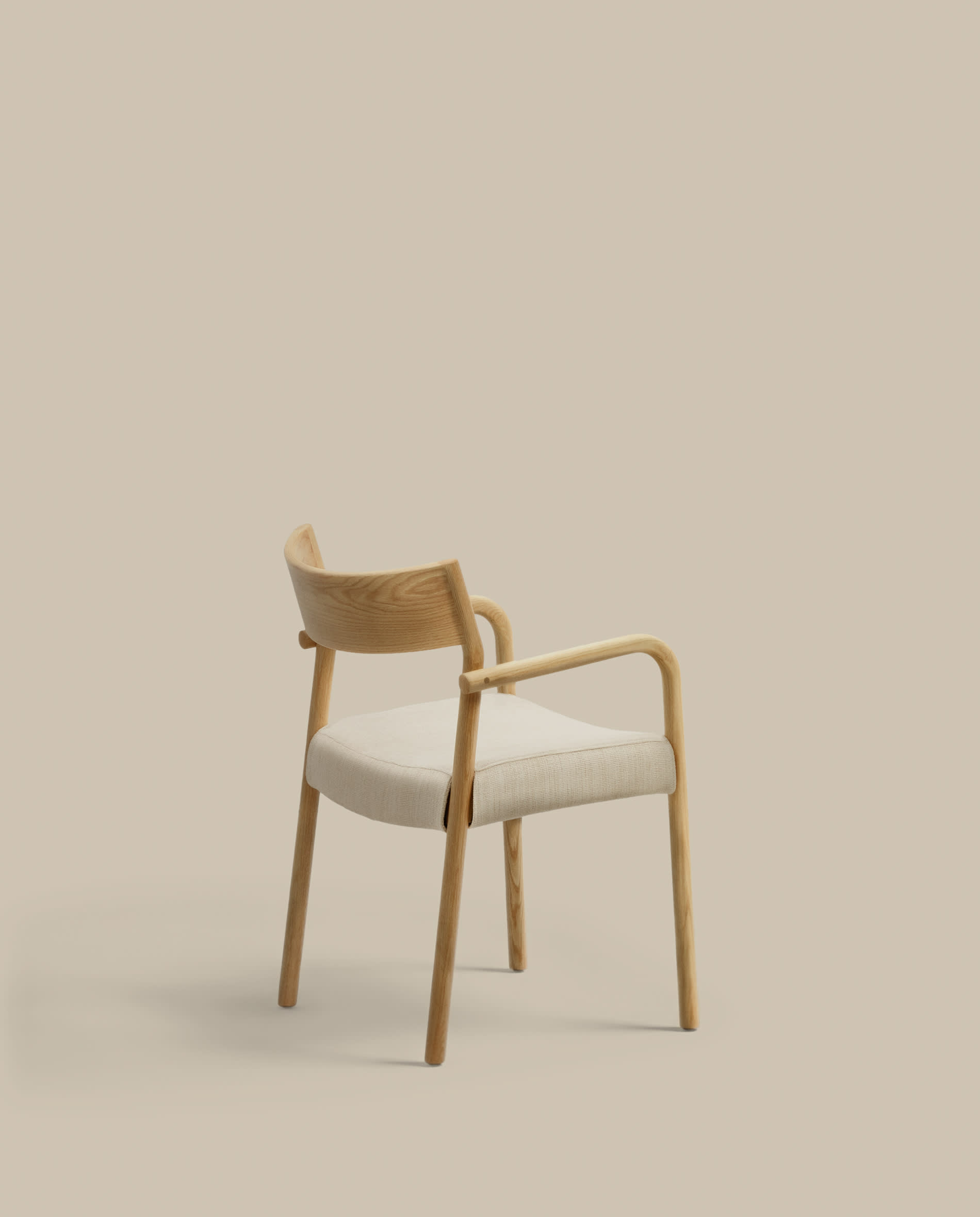 Falconera chair with a removable cover in solid oak wood with natural finish FSC Mix Credit