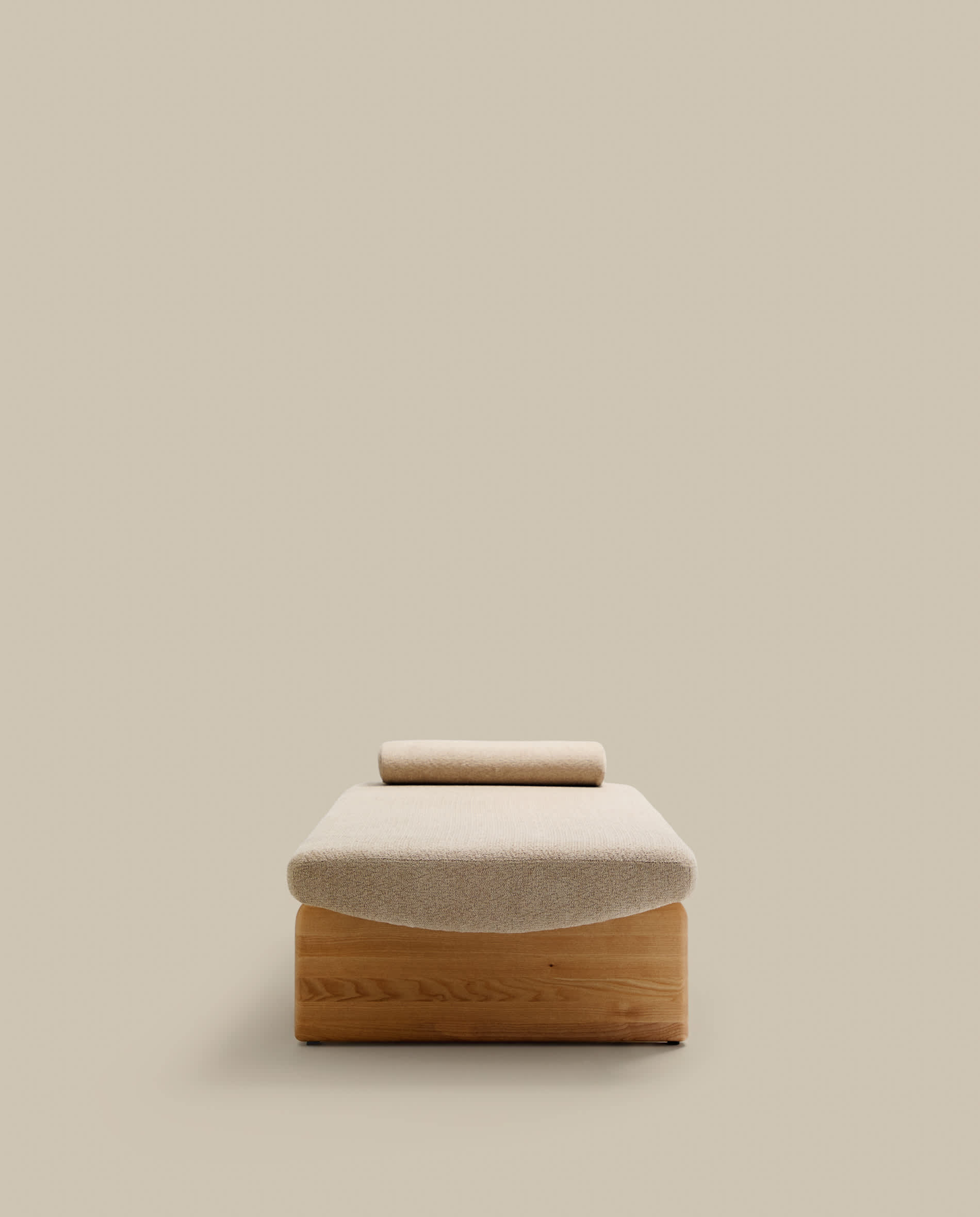 Topaz divan in beige chenille with solid ash wood in a natural finish, 200 cm FSC 100%