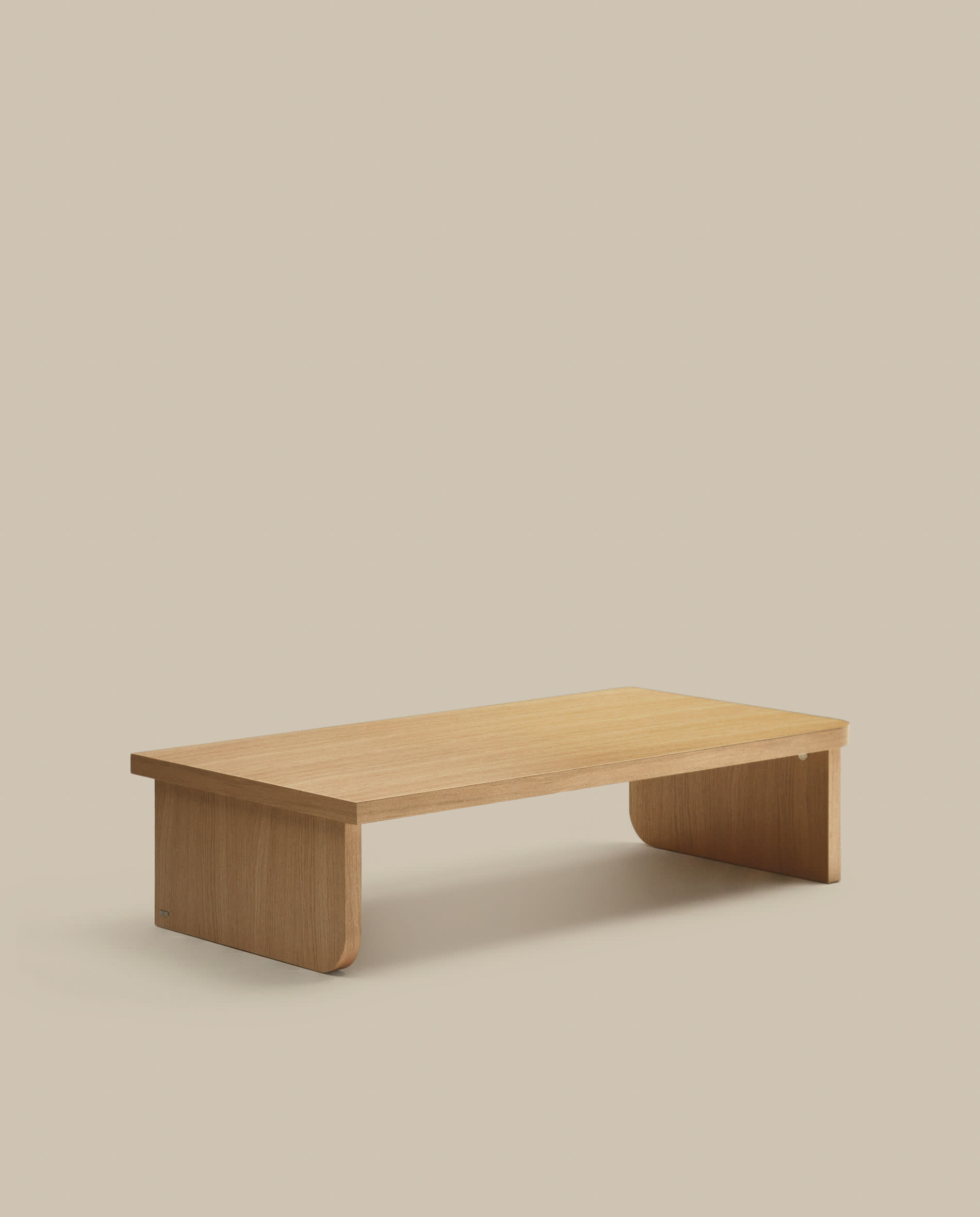 Oaq coffee table in oak wood veneer with natural finish, 140 x 75 cm FSC Mix Credit