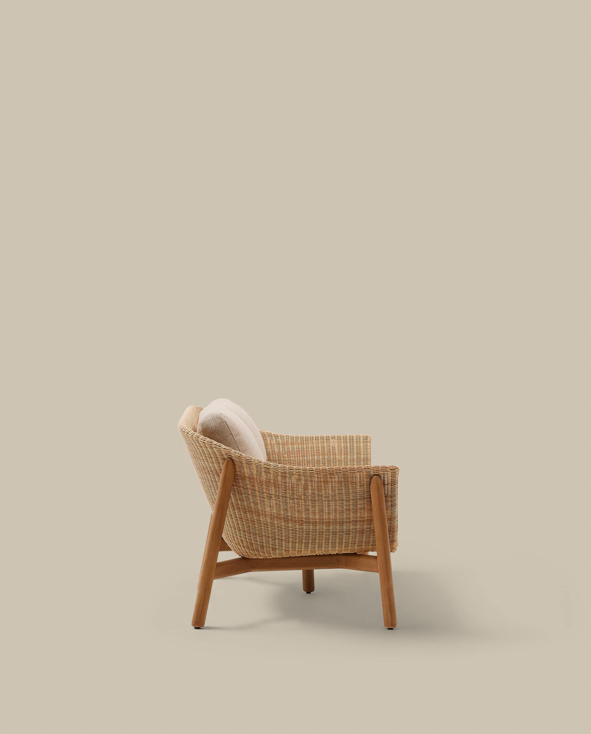 Galea 2-seater sofa in FSC 100% solid teak wood and synthetic rattan 170,5cm