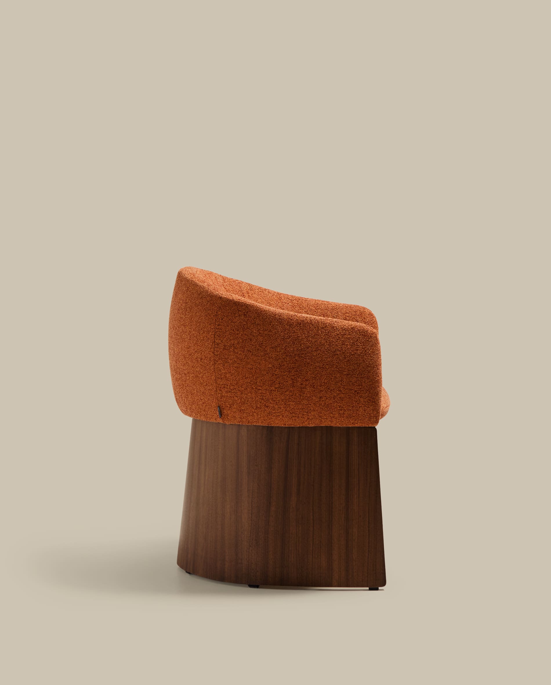 Bosca chair in terracotta chenille and walnut veneer FSC 100%