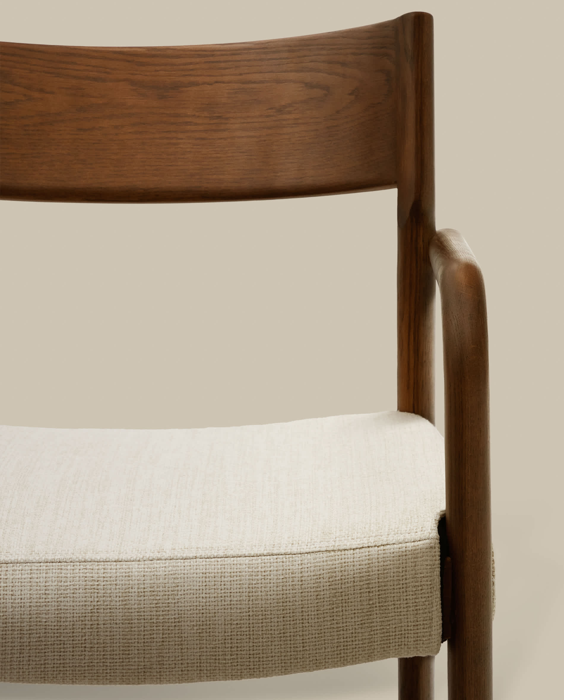 Falconera chair with a removable cover in solid oak wood with walnut finish FSC Mix Credit