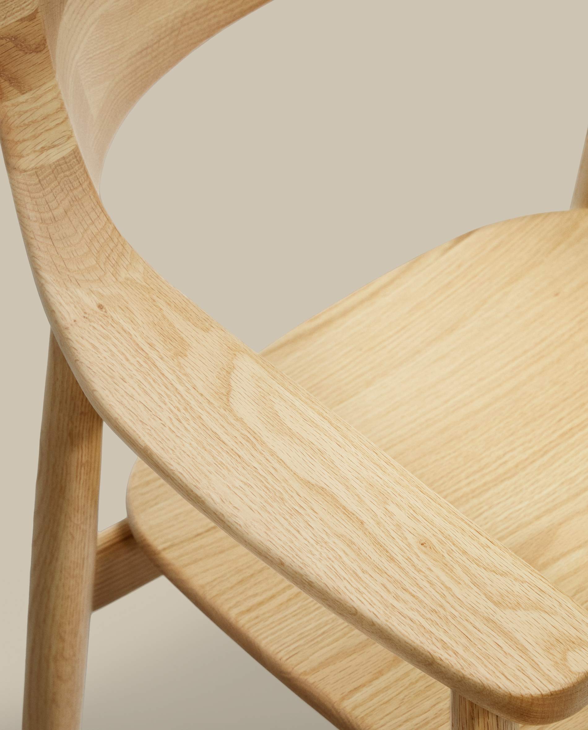 Fondes chair in solid oak wood with natural finish FSC Mix Credit