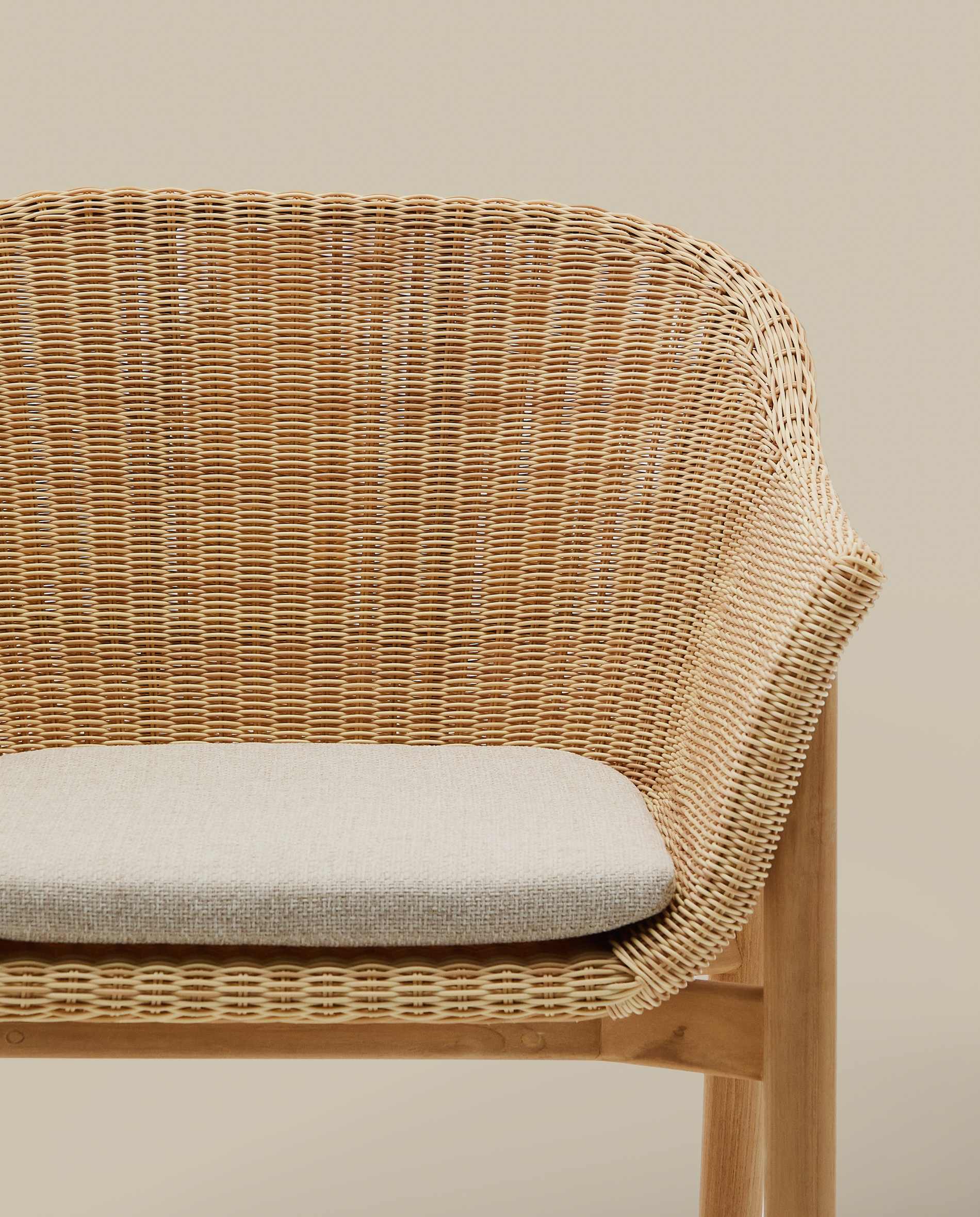 Galea chair in FSC 100% solid teak wood and synthetic rattan