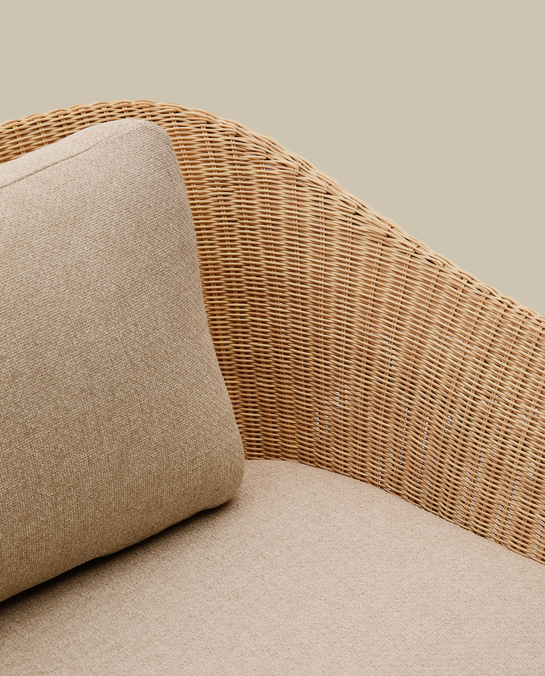 Galea 3-seater sofa in FSC 100% solid teak wood and synthetic rattan 223cm