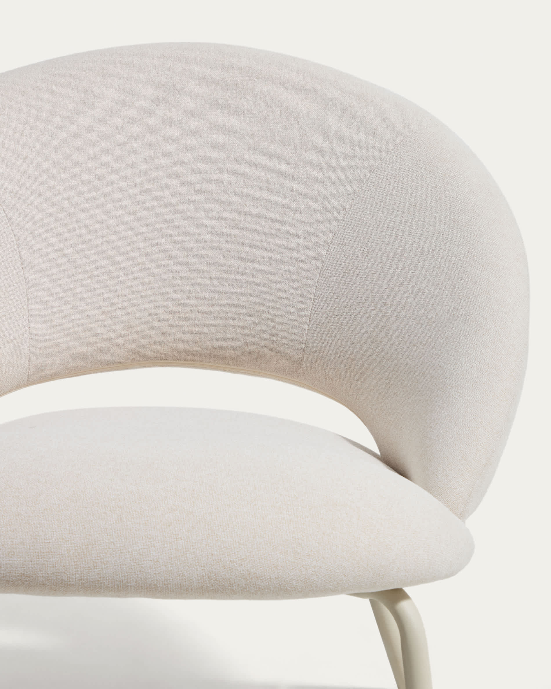 Bonali armchair in beige chenille with beige metal legs FSC Mix Credit