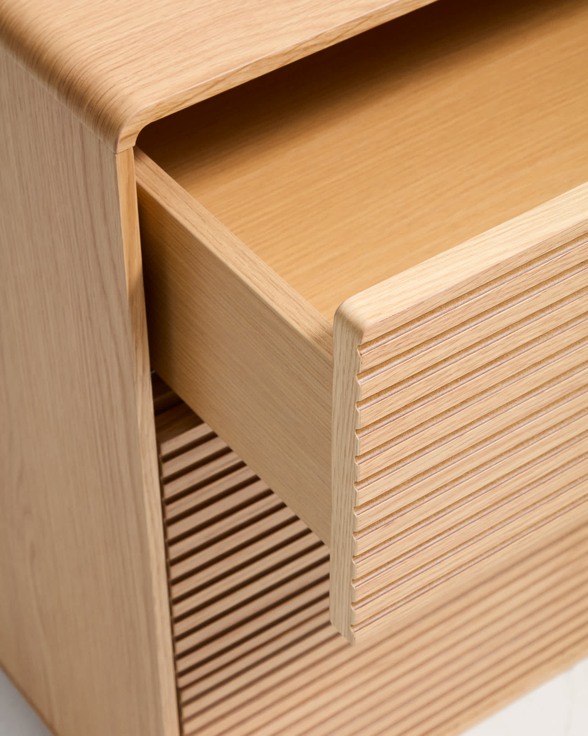 Norlen 3-drawer chest of drawers in oak veneer with natural finish FSC Mix Credit 101 x 75 cm