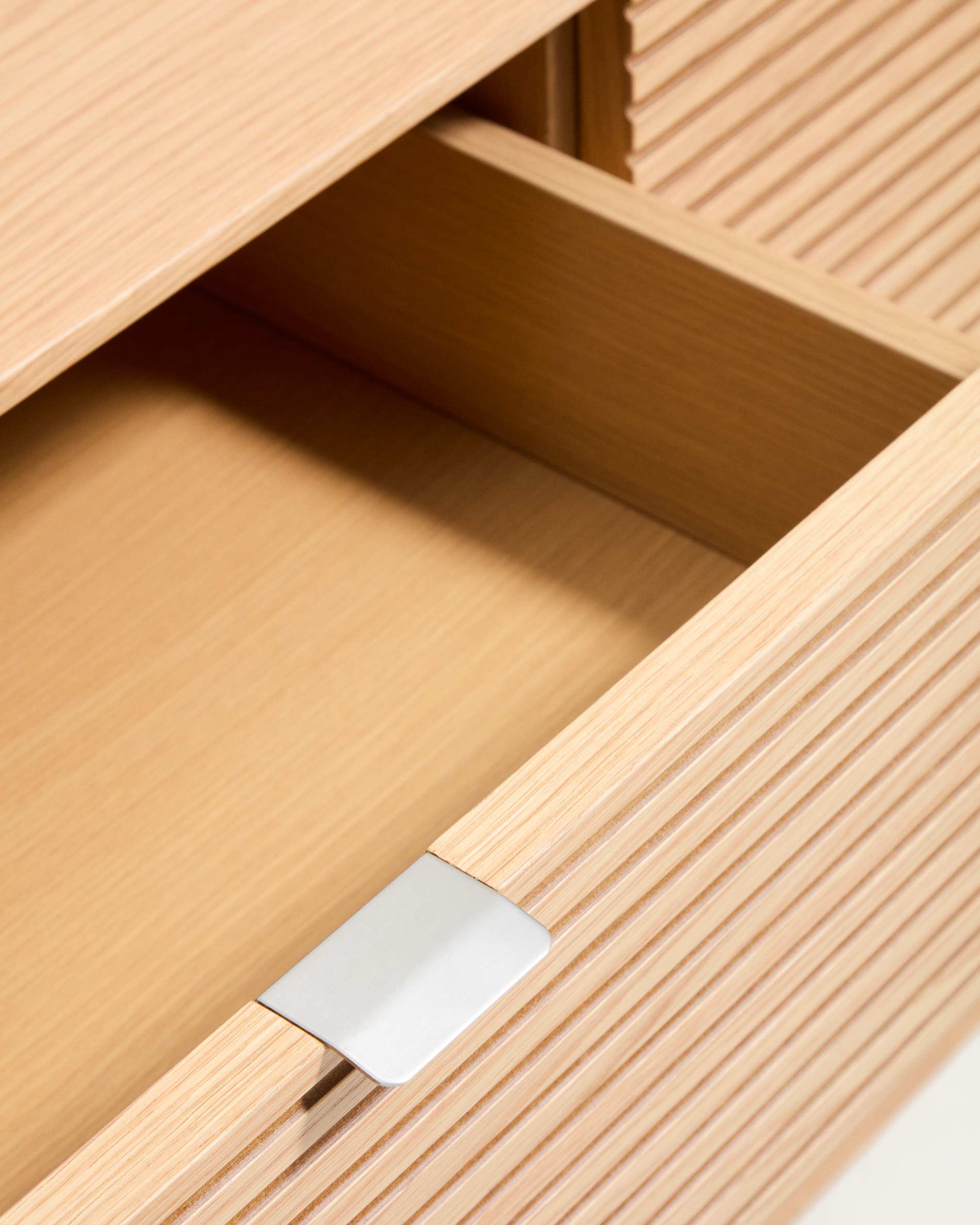 Norlen 6-drawer chest of drawers in oak veneer with natural finish FSC Mix Credit 120 x 75 cm