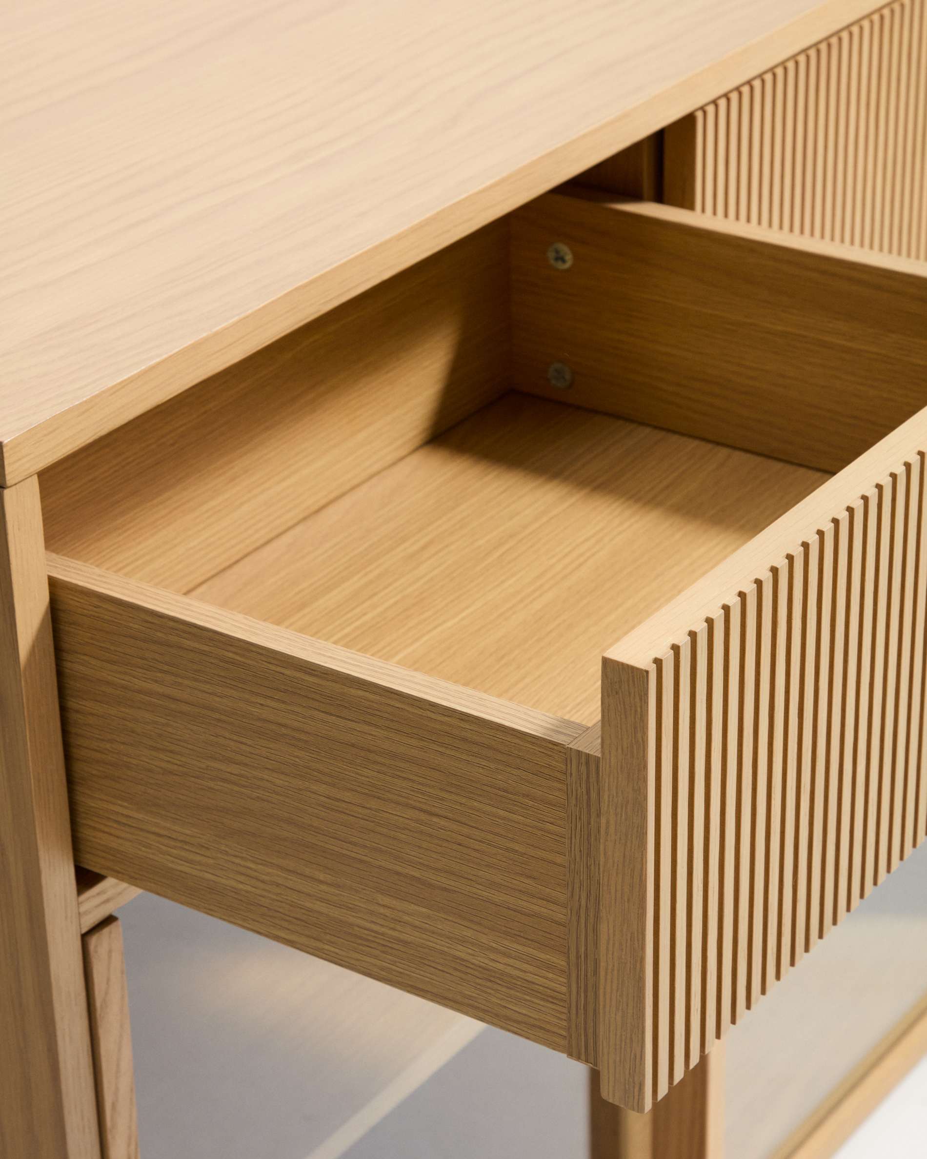 Helvine 5-door, 5-drawer sideboard in oak veneer and tempered glass 242x80cm FSC 100%