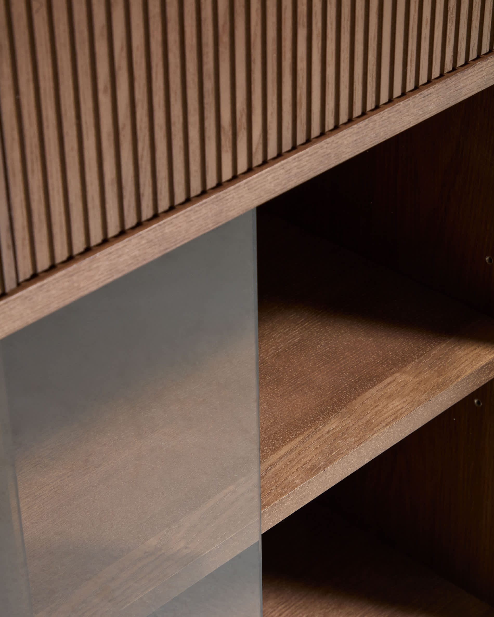 Helvine 4-door, 4-drawer sideboard in ash veneer with walnut finish and tempered glass 200 x 80cm FSC 100%