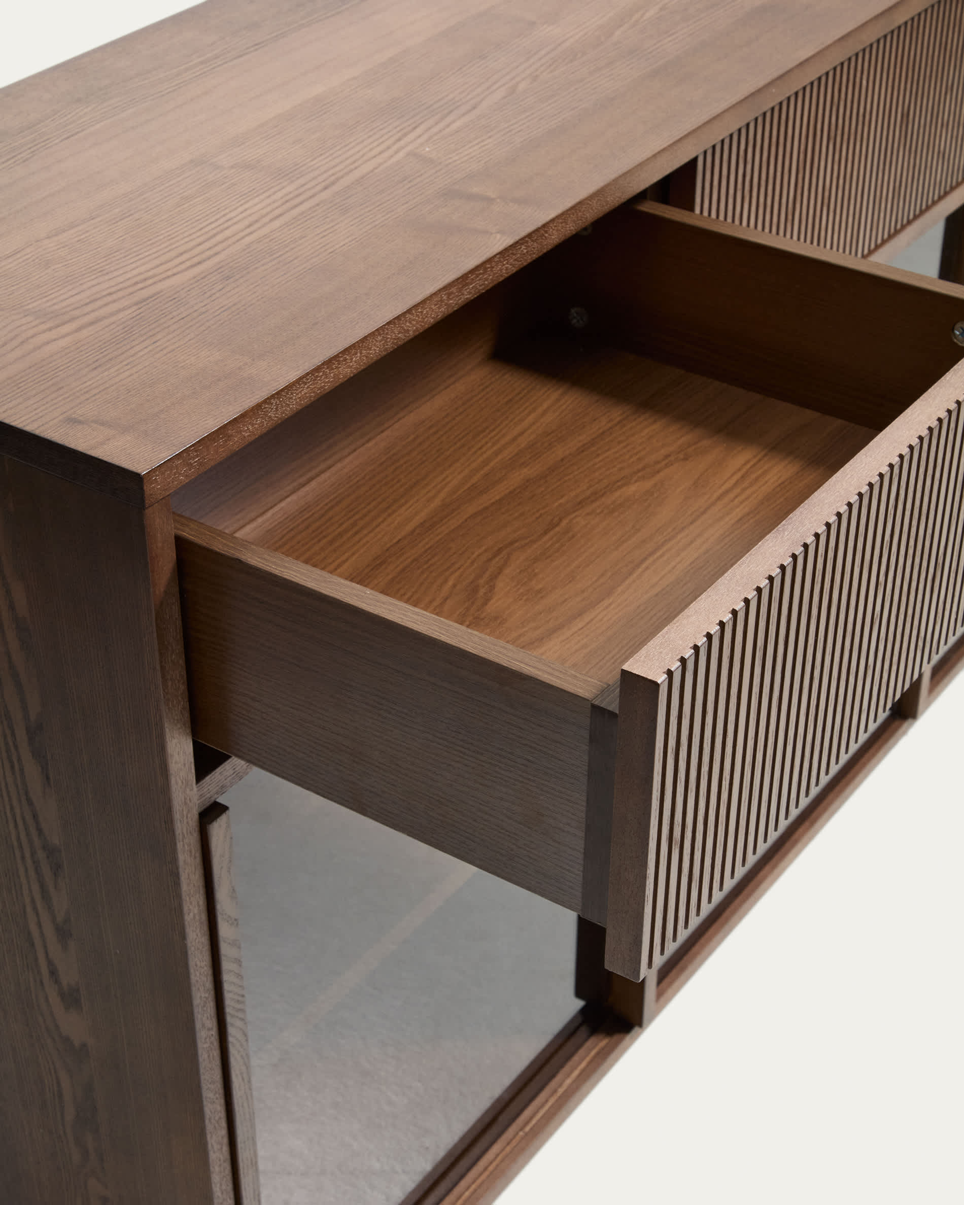 Helvine 4-door, 4-drawer sideboard in ash veneer with walnut finish and tempered glass 200 x 80cm FSC 100%
