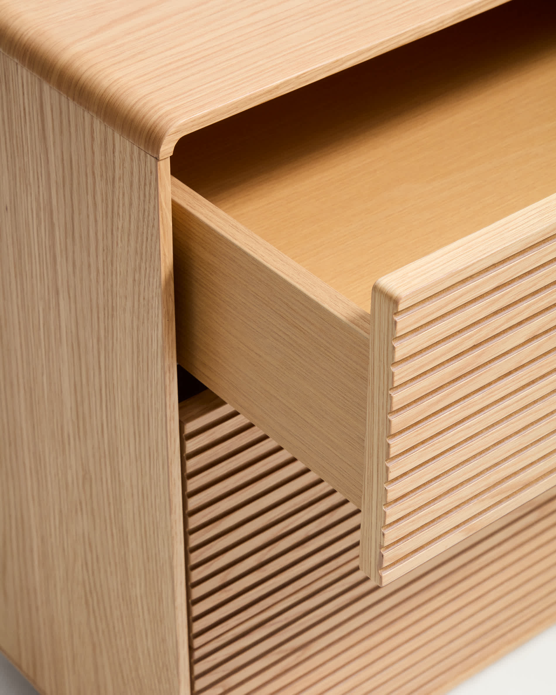 Norlen 6-drawer chest of drawers in oak veneer with natural finish FSC Mix Credit 120 x 75 cm
